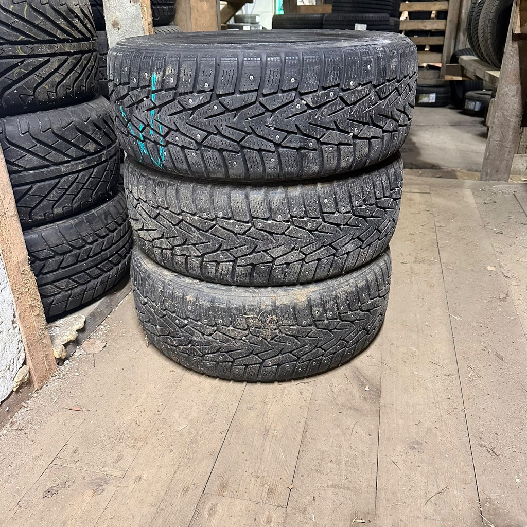 195/55R15 89T XL Nokian Hakkapeliitta 7 Käytetty nastarengas 5-6mm DOT-11