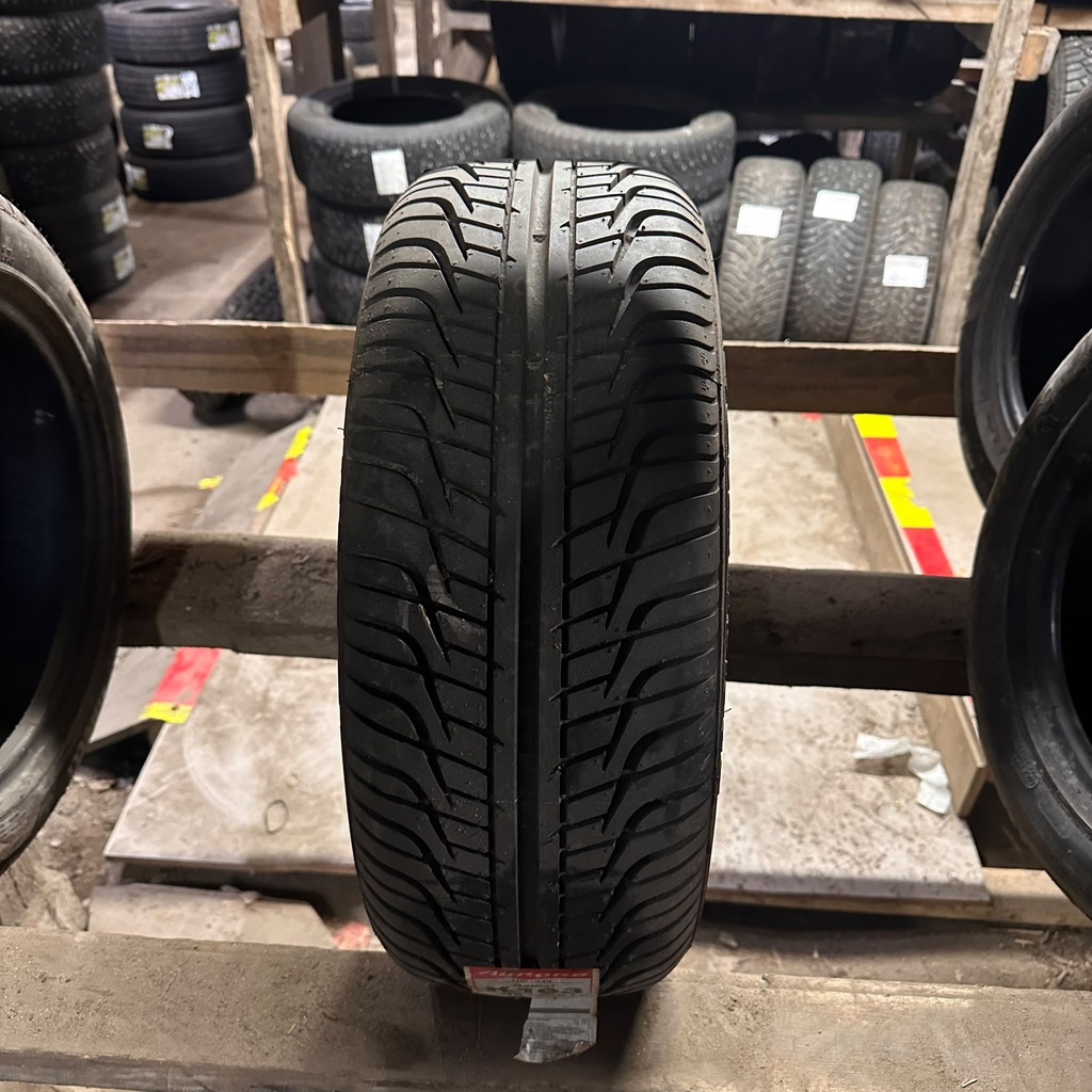 195/55R15 85V Aurora Radial K103 Ajamaton kesärengas DOT-02