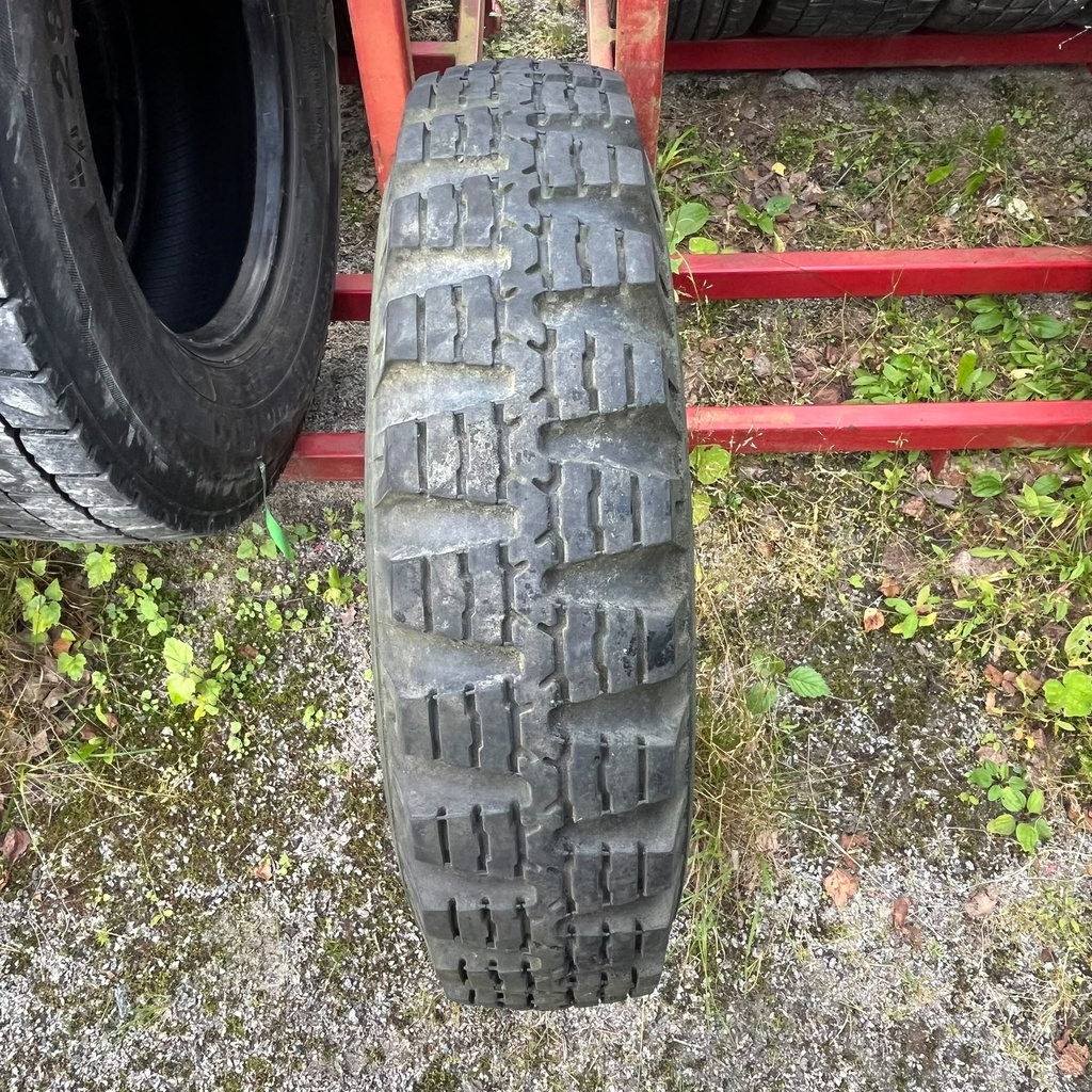 7.00-16 6pr Vredestein Käytetty KA-rengas veto 10mm (Vanha)