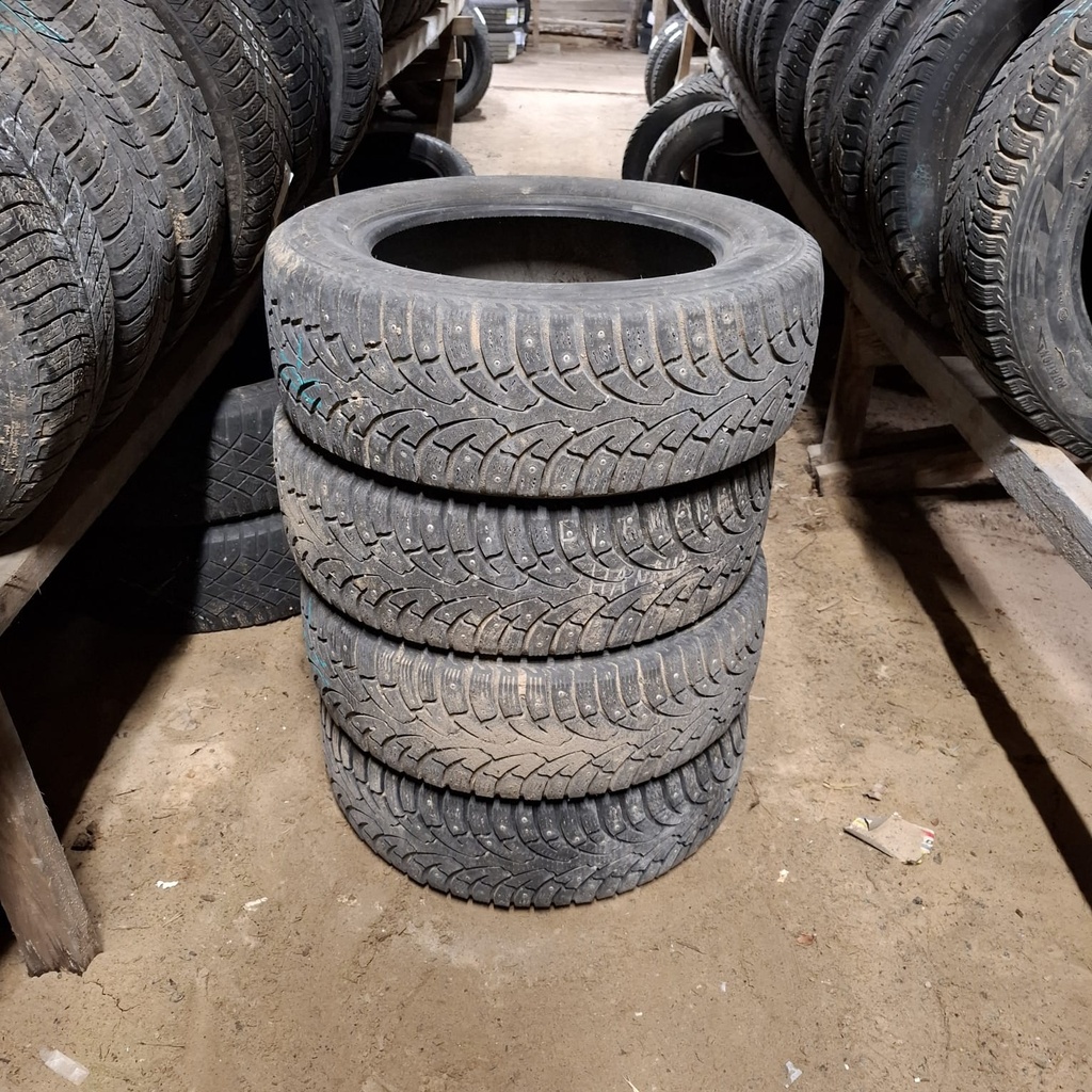 205/60R16 96T XL Bridgestone Noranza 2 Evo Käytetty nastarengas 5-6mm DOT-11