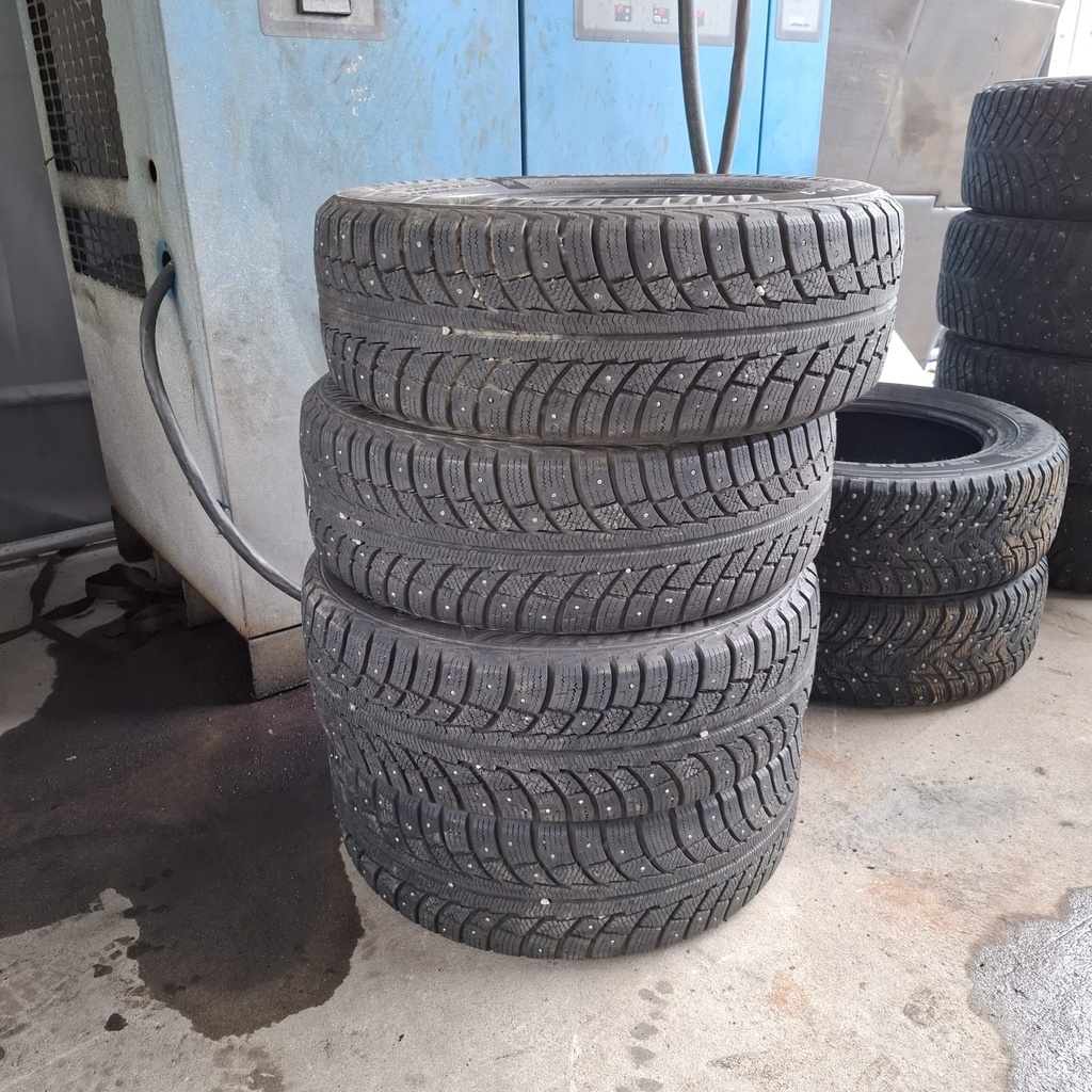 195/60R15 92T XL Matador Sibir Ice2 Käytetty nastarengas 6-7mm DOT-18