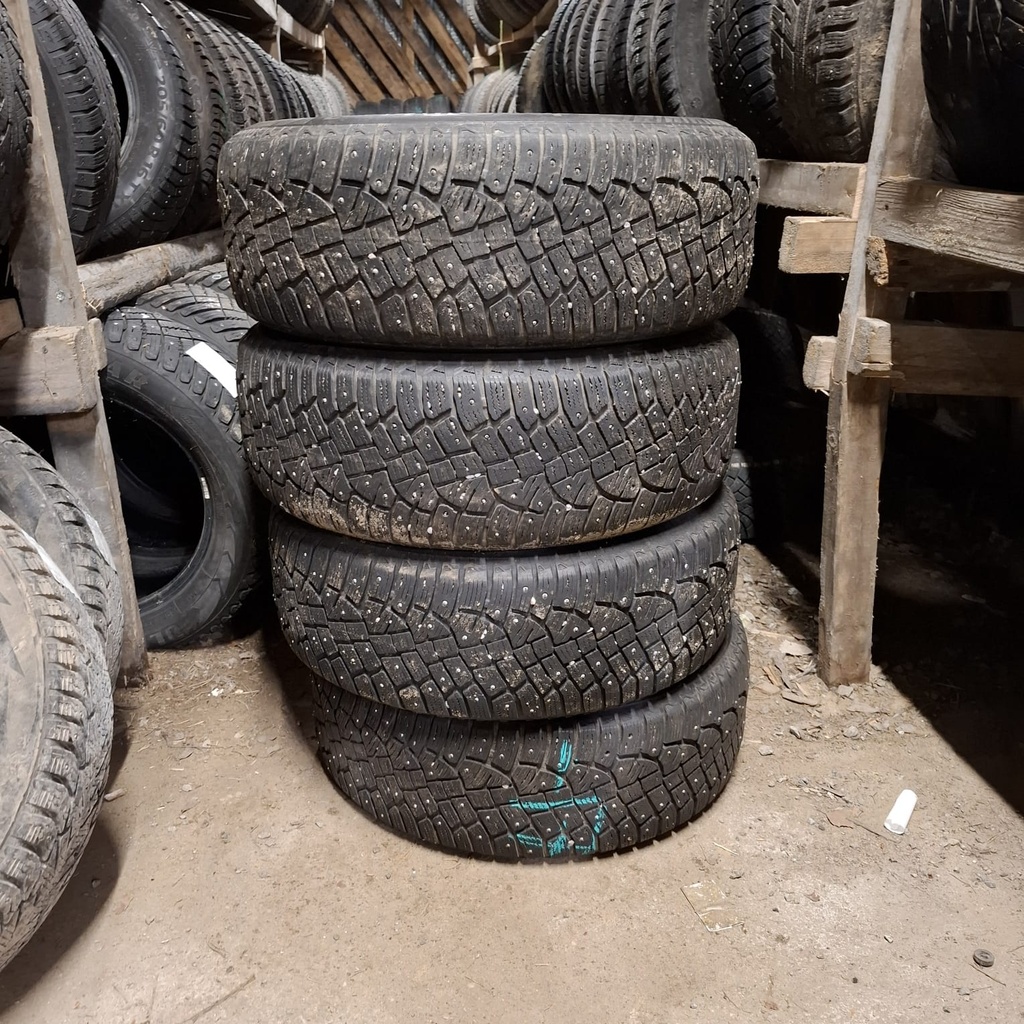 205/60R16 96T XL Continental IceContact 2 Käytetty nastarengas 4-5,5mm DOT-17 ja -18