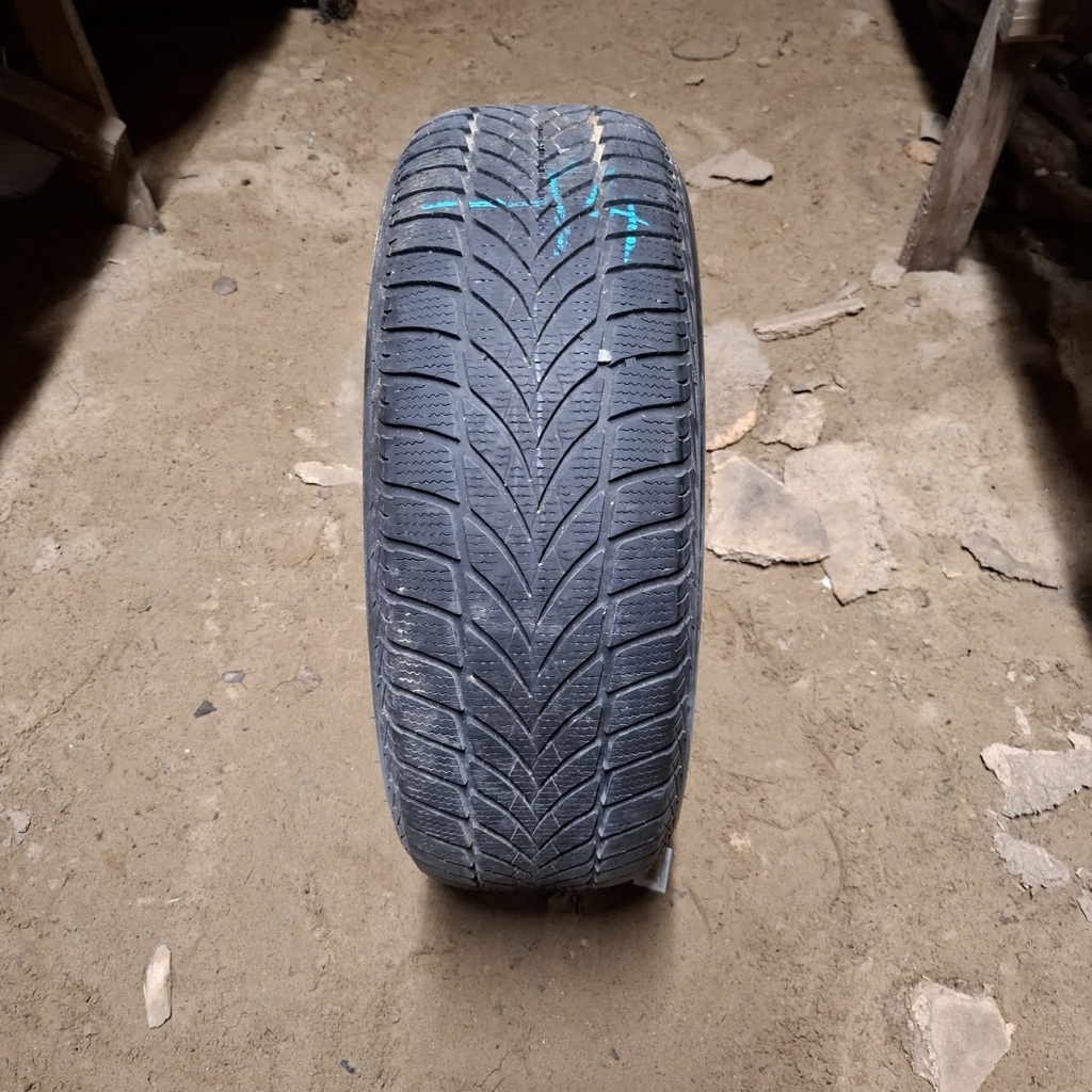 205/60R16 96T Goodyear Ultragrip Ice 2 Käytetty kitkarengas 5mm DOT-14