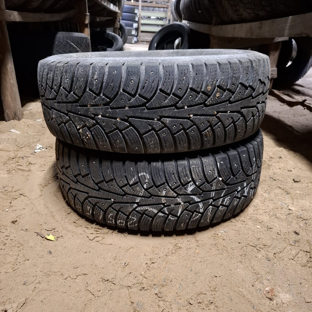 205/60R16 92H Insa Turbo Nordic Grip Käytetty nastarengas 6-7mm DOT-15 (Pinnoitettu)