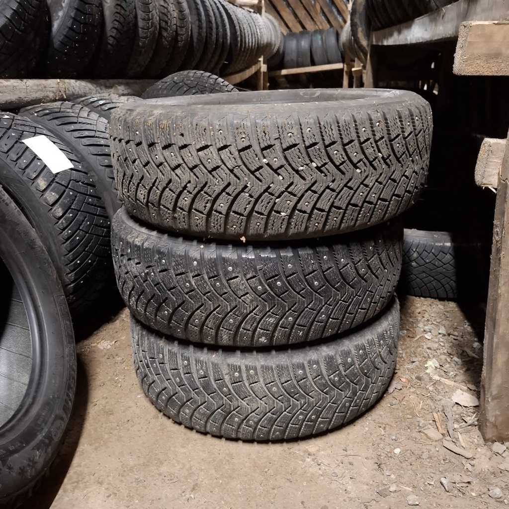 205/60R16 96T XL Michelin X-Ice North Käytetty nastarengas 6-7,5mm DOT 09-11