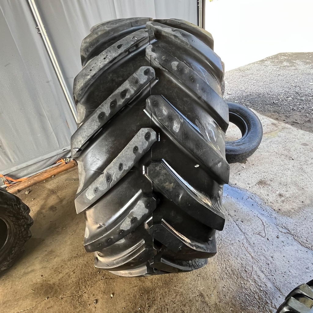 600/70R30 159D Michelin AXIOBIB Käytetty rengas 31mm DOT-17 Tubeless