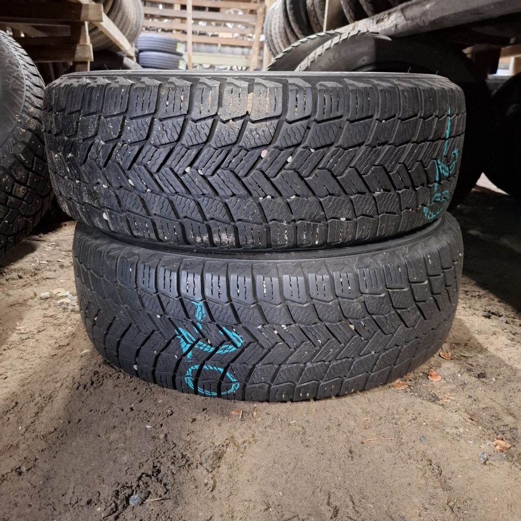 205/60R16 96H XL Michelin X-Ice Snow Käytetty kitkarengas 6mm DOT-20