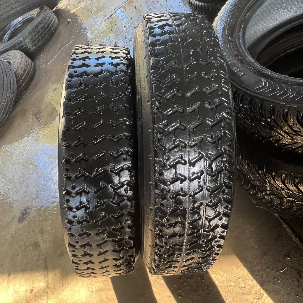 9.5R17.5 Michelin X  Käytetty KA-rengas Trailer 3mm (Maatalous käyttöön, Renkaissa kuivumaa)