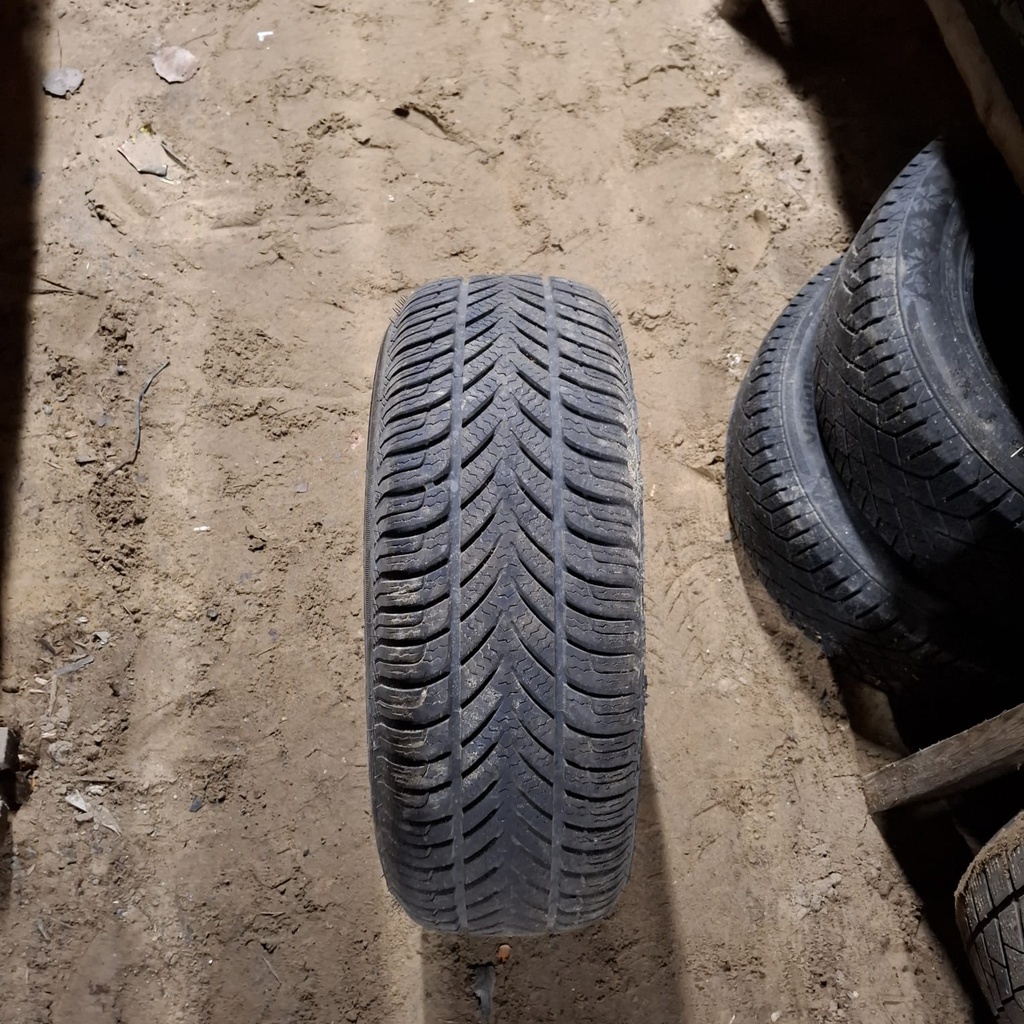 205/60R16 92H Fulda Kristall Supremo Käytetty kitkarengas 7mm DOT-06