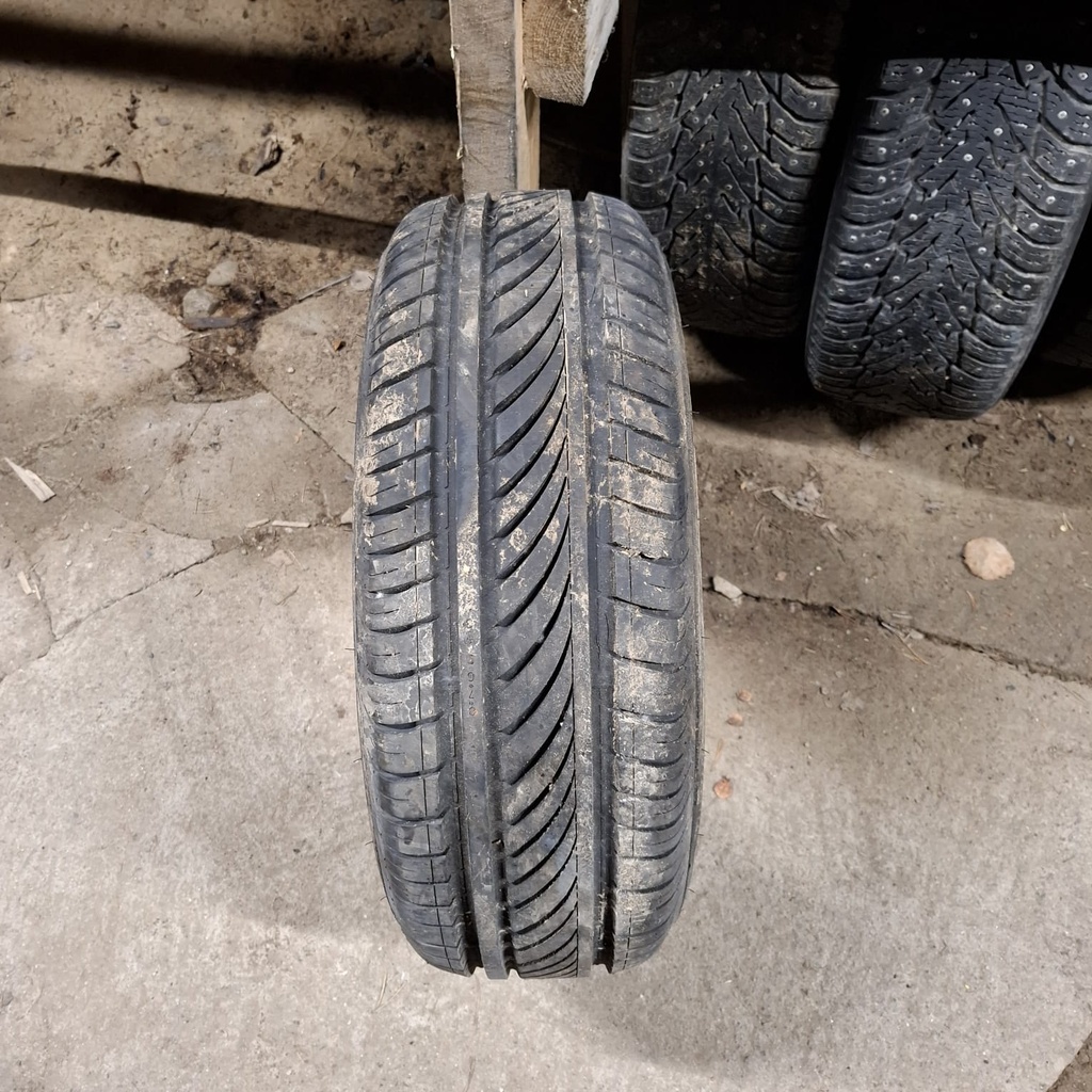 215/60R16 99V Nokian NRVI Käytetty kesärengas 7mm DOT-06