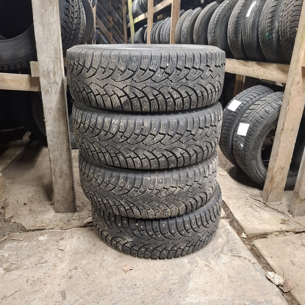 215/65R16 102T XL Bridgestone Noranza 2 Käytetty nastarengas 4-6mm DOT-08 ja -12