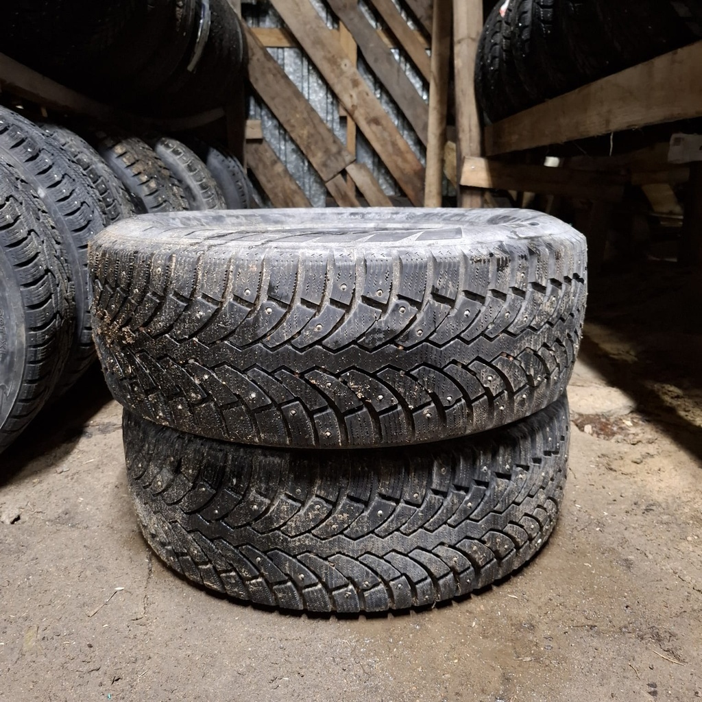 215/60R16 99T Formula Ice Käytetty nastarengas 6,5mm DOT-19