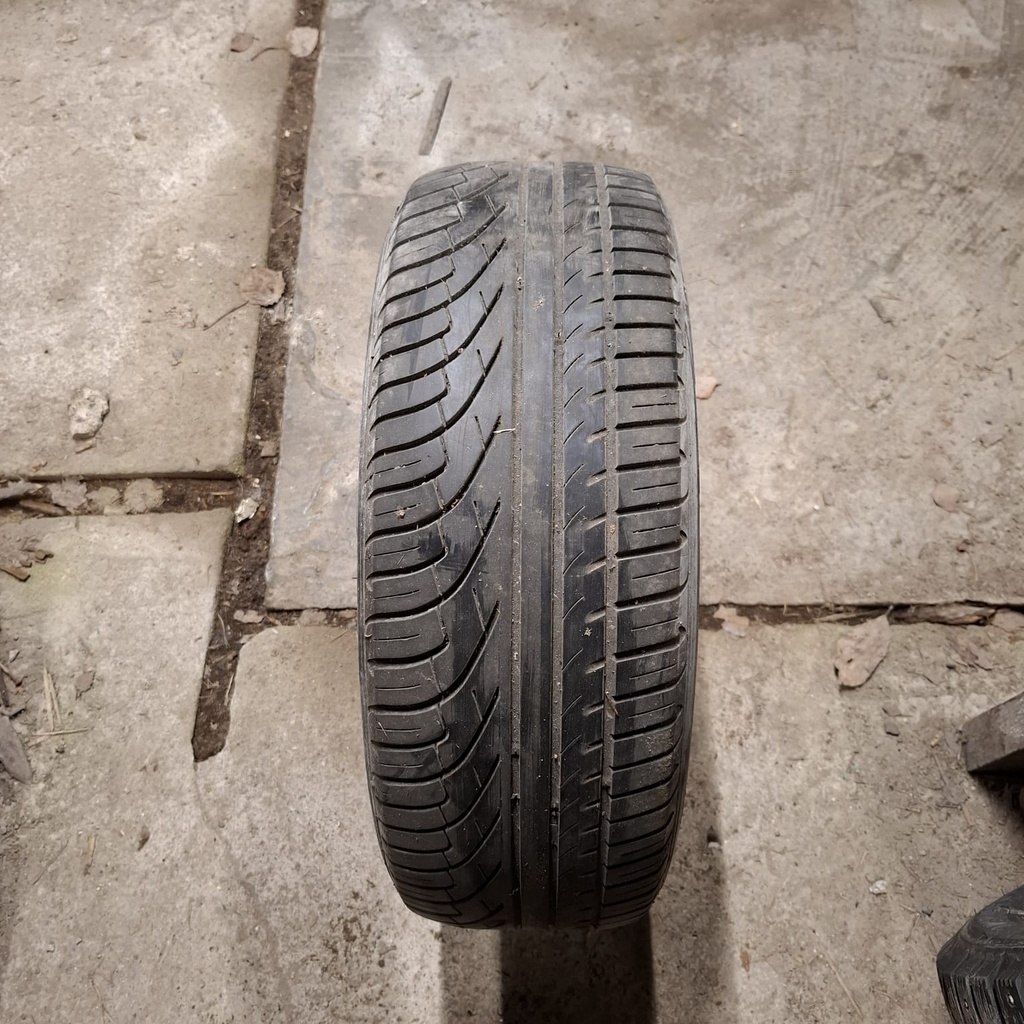 215/55R16 93W Michelin Pilot Primacy Käytetty kesärengas 4mm DOT-06