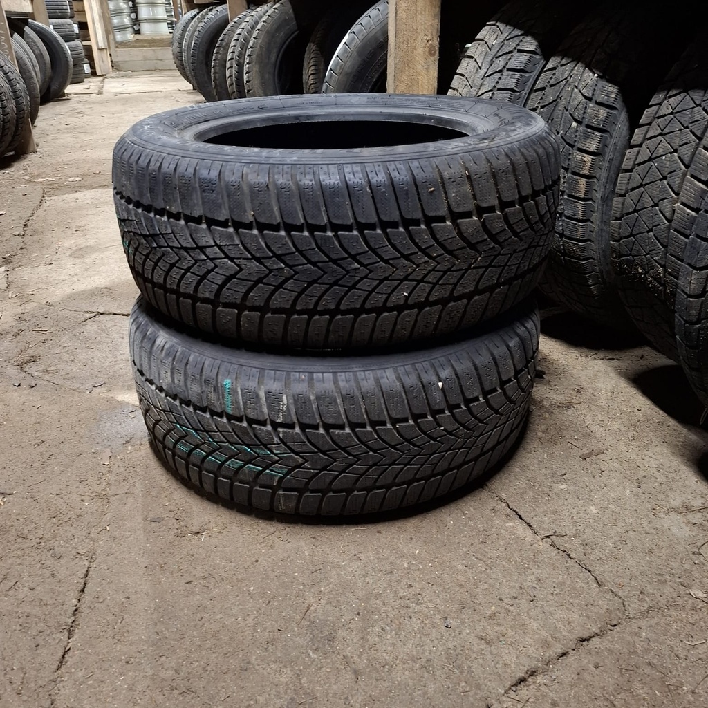 215/55R16 93H Dunlop Sp Winter Sport 4D Käytetty kitkarengas 7mm DOT-11