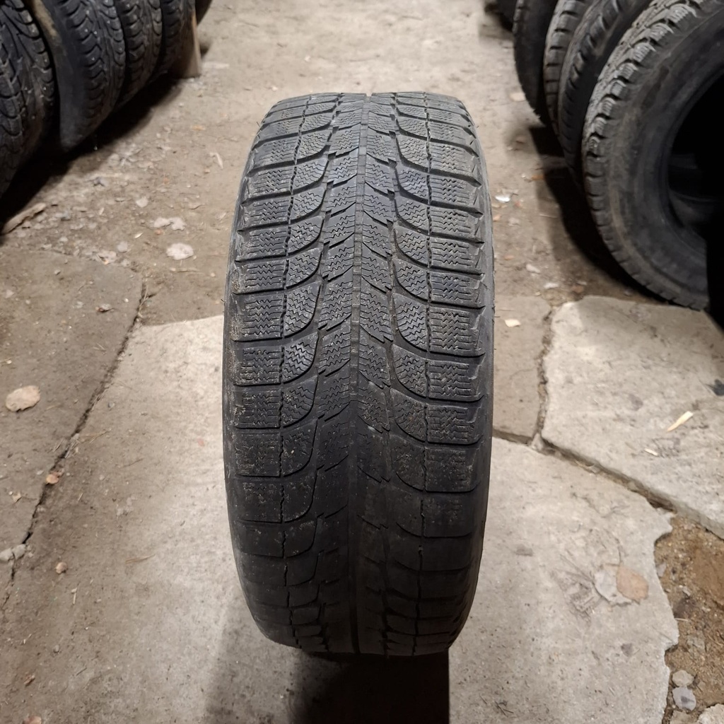215/55R16 97Q XL Michelin X-Ice Käytetty kitkarengas 4,5mm DOT-05