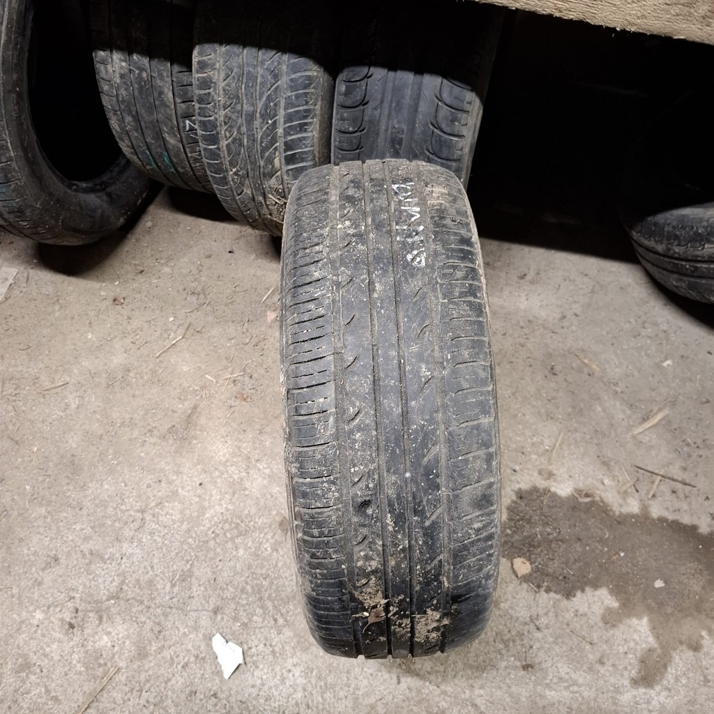 215/60R16 95V Kumho Solus KH15 Käytetty kesärengas 5mm DOT-07