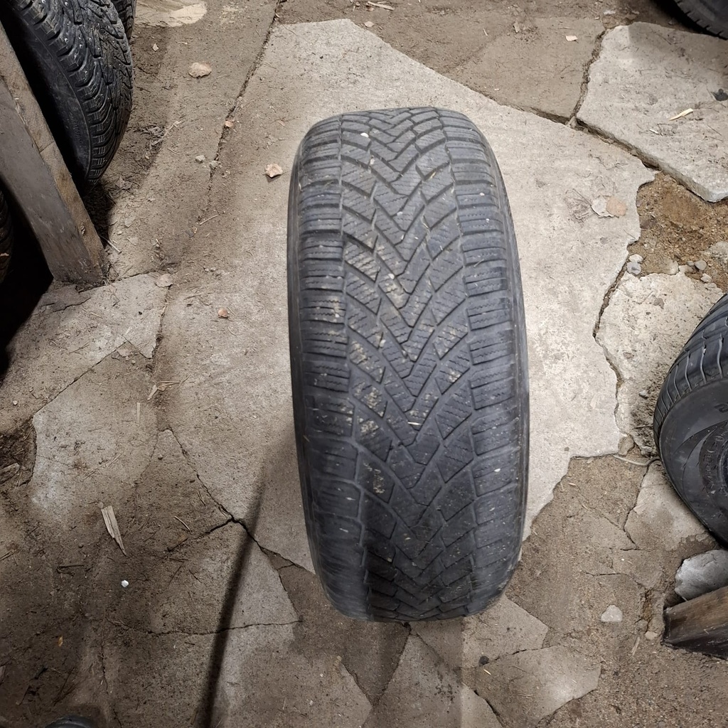 215/55R16 97H XL Continental Wintercontact TS850 Käytetty kitkarengas 8mm DOT-12