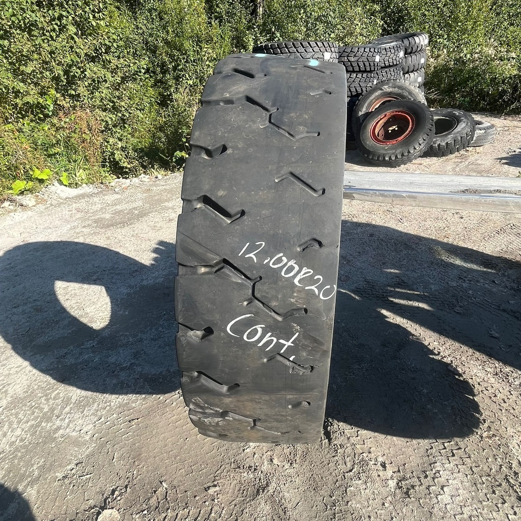 12.00R20 20PR Continental Performance ContiRT20 Käytetty työkoneen rengas 5/10mm Laitakulunut