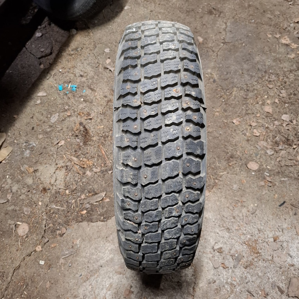 215/80R16 101S Michelin X M+S244 Käytetty nastarengas 10mm DOT-00