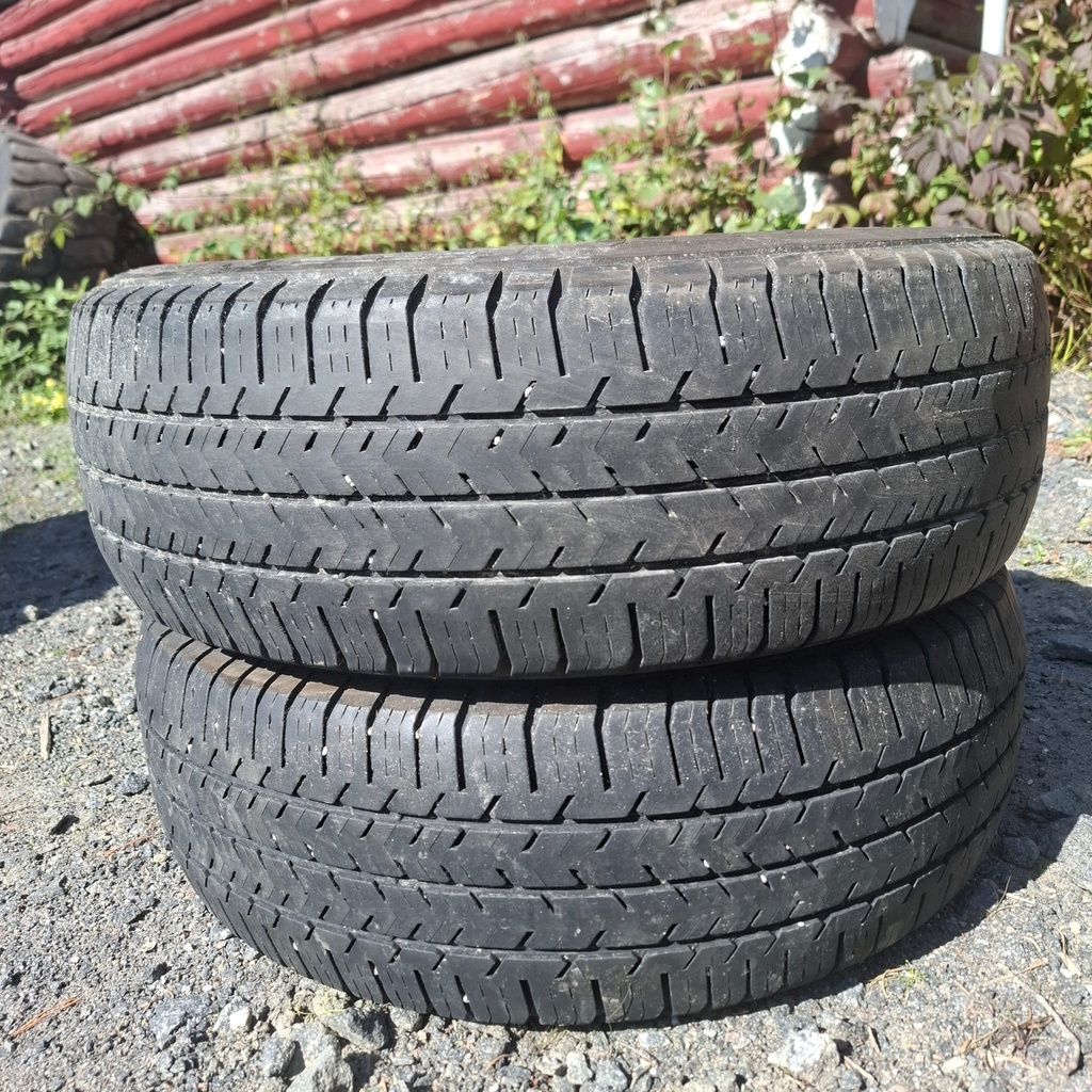 215/65R16C 106/104T Michelin Agilis 51 Käytetty kesärengas 4-4,5mm DOT-21 ja -22