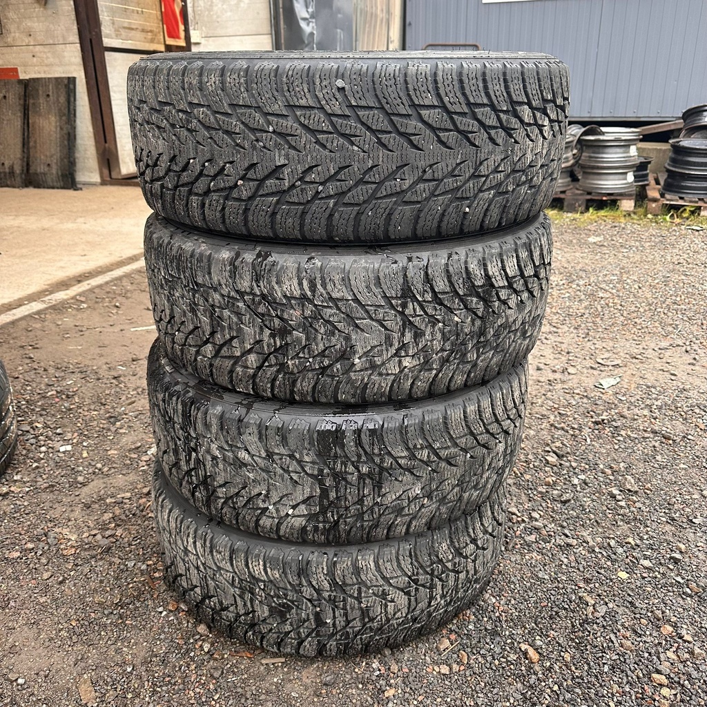 225/60R17 103R XL Nokian Hakkapeliitta R3 SUV Käytetty kitkarengas 7mm DOT-19