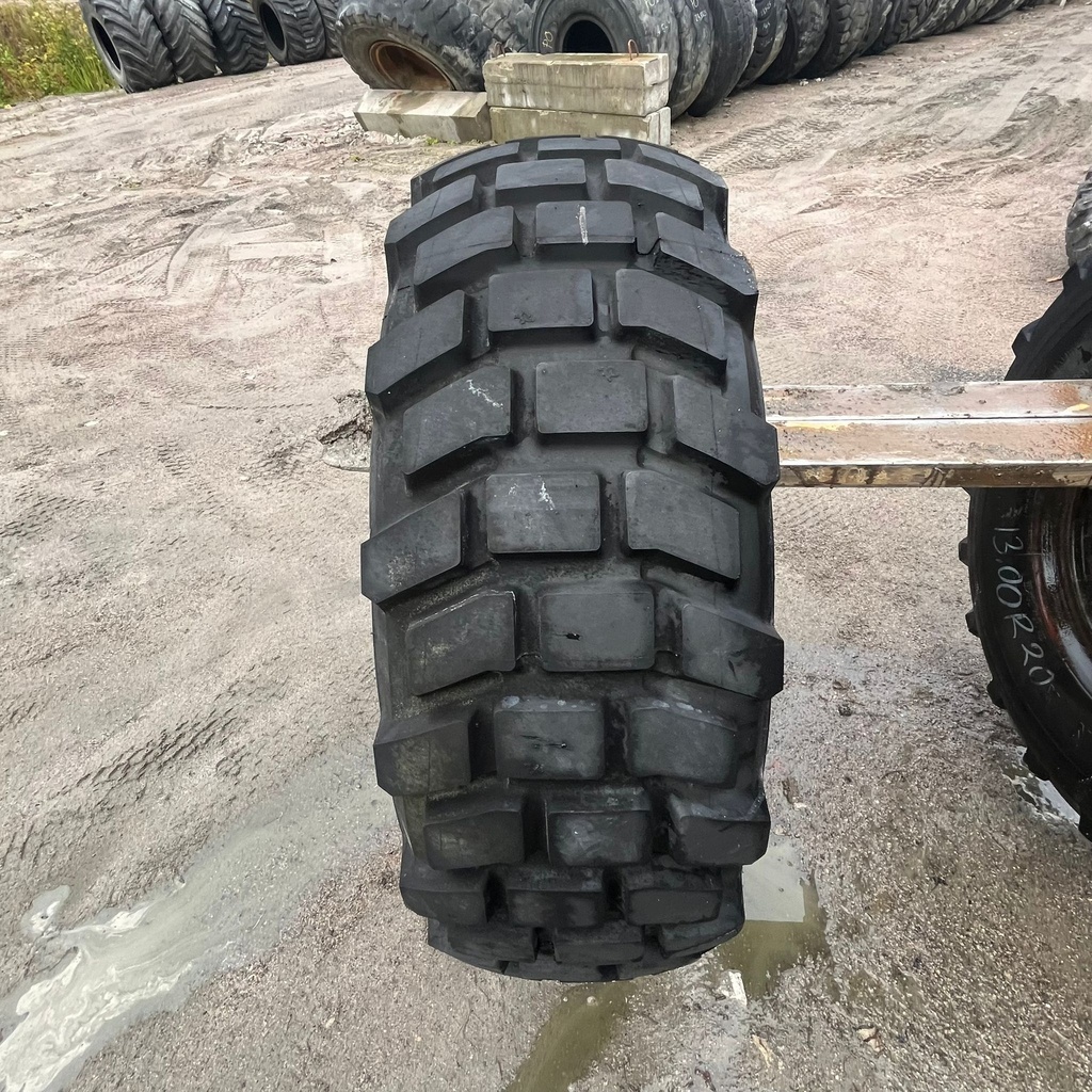 13.00R20 164F Michelin XL Ajamaton KA-rengas veto (Vanha)