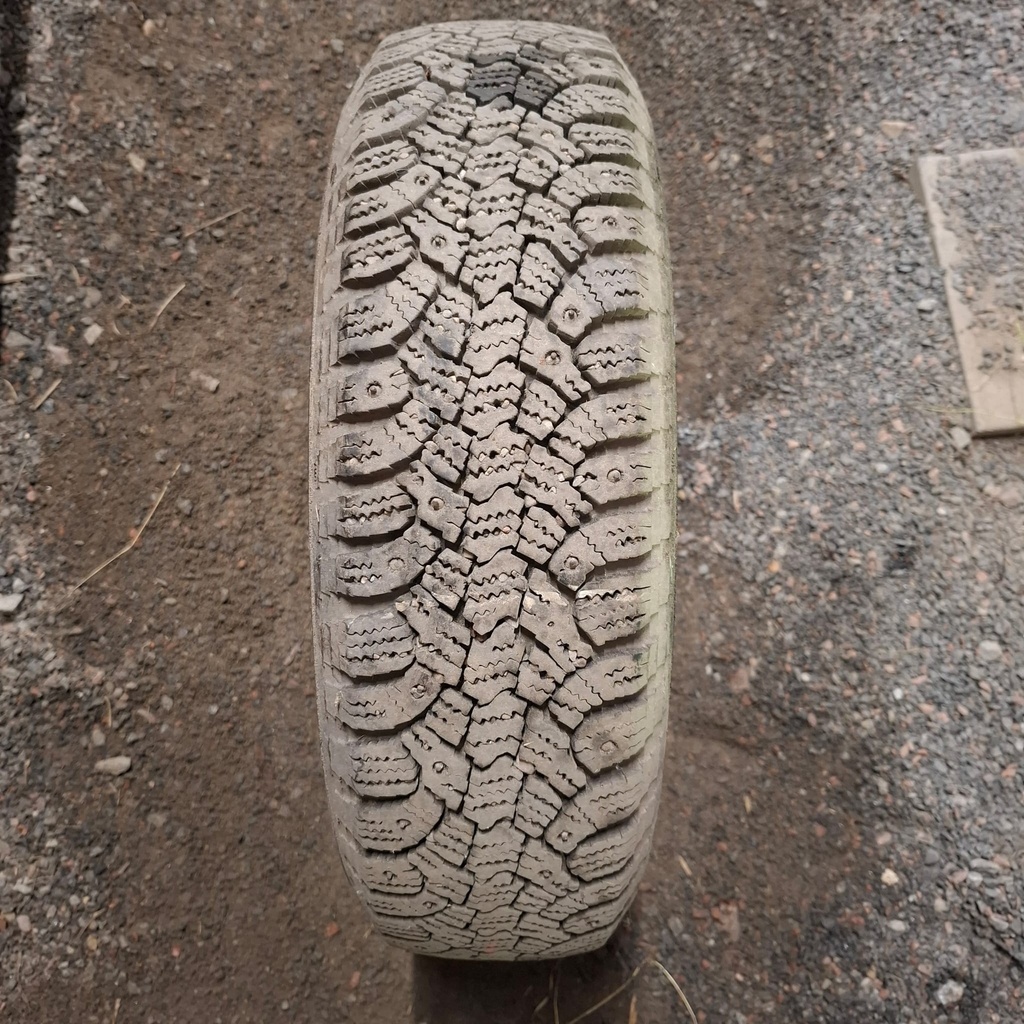165/70R14C 89/87R Continental Viking stop 4000 Käytetty nastarengas 8mm DOT-99