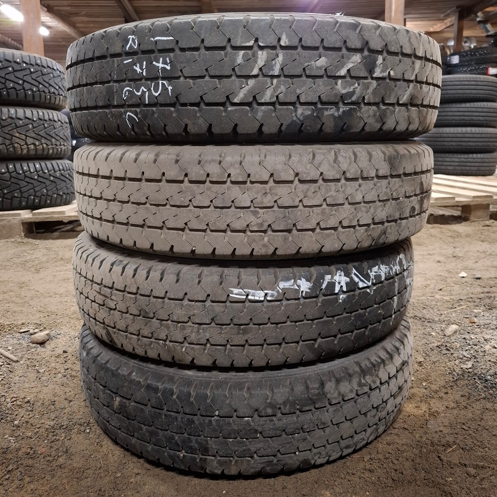 175/75R16C 101/99Q Goodyear Gargo G26 Käytetty kesärengas 4mm DOT-99 ja-00