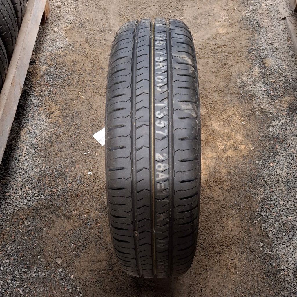 175/75R16C 101/99R Nexen Roadian CT8 Käytetty kesärengas Ajamaton DOT-18
