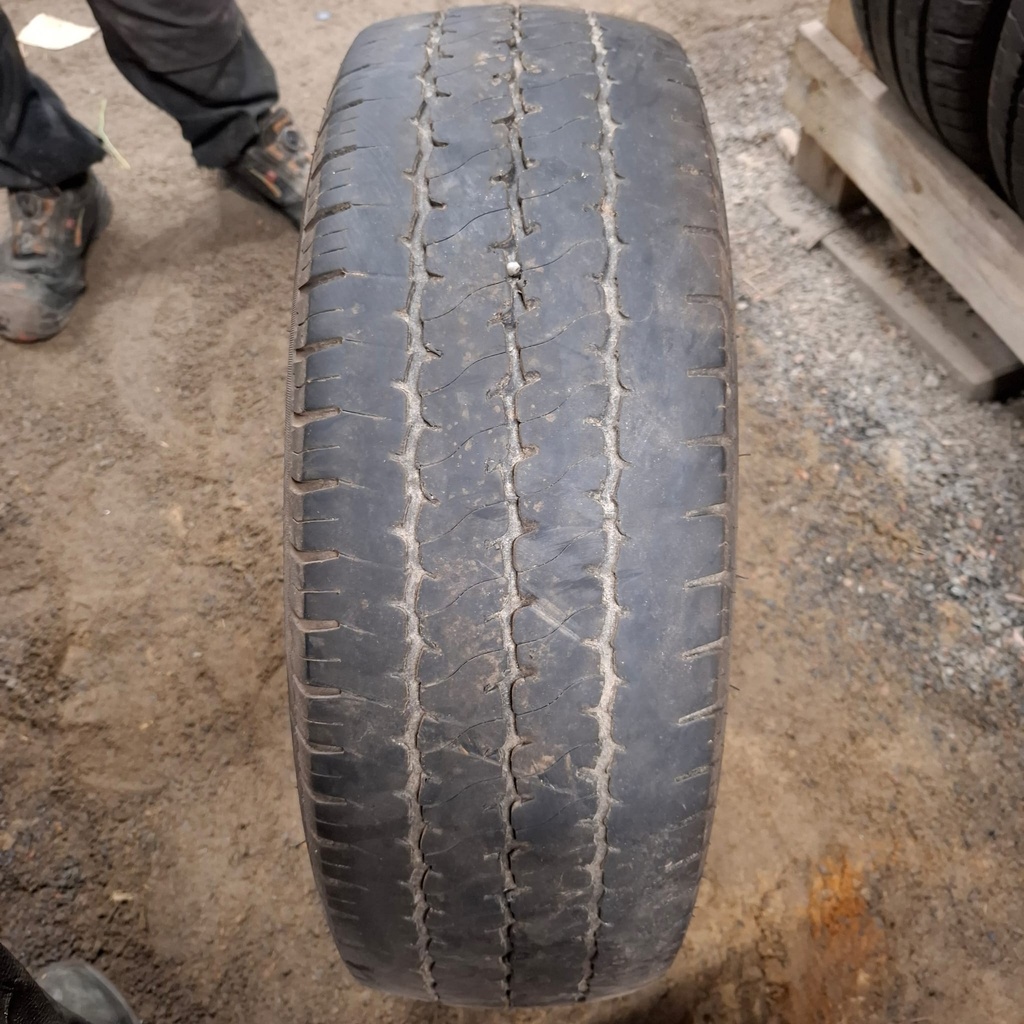205/60R16C 107/105T GT-Radial Maxmiler Pro Käytetty kesärengas 5mm DOT-20