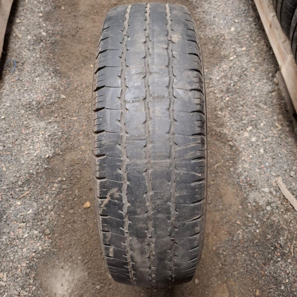 205/75R16C 113/111R GT-Radial Maxmiler Pro Käytetty kesärengas 3,5mm DOT-17