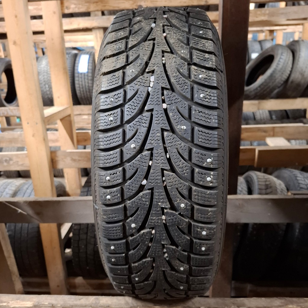 225/65R16C 112/110R Dynamo Snow-H MWGS01 Käytetty nastarengas 7mm DOT-23