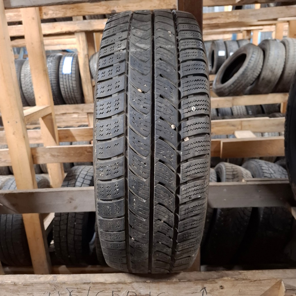 225/65R16C 112/110R Continental VancoWinter 2 Käytetty kitkarengas 7mm DOT-12