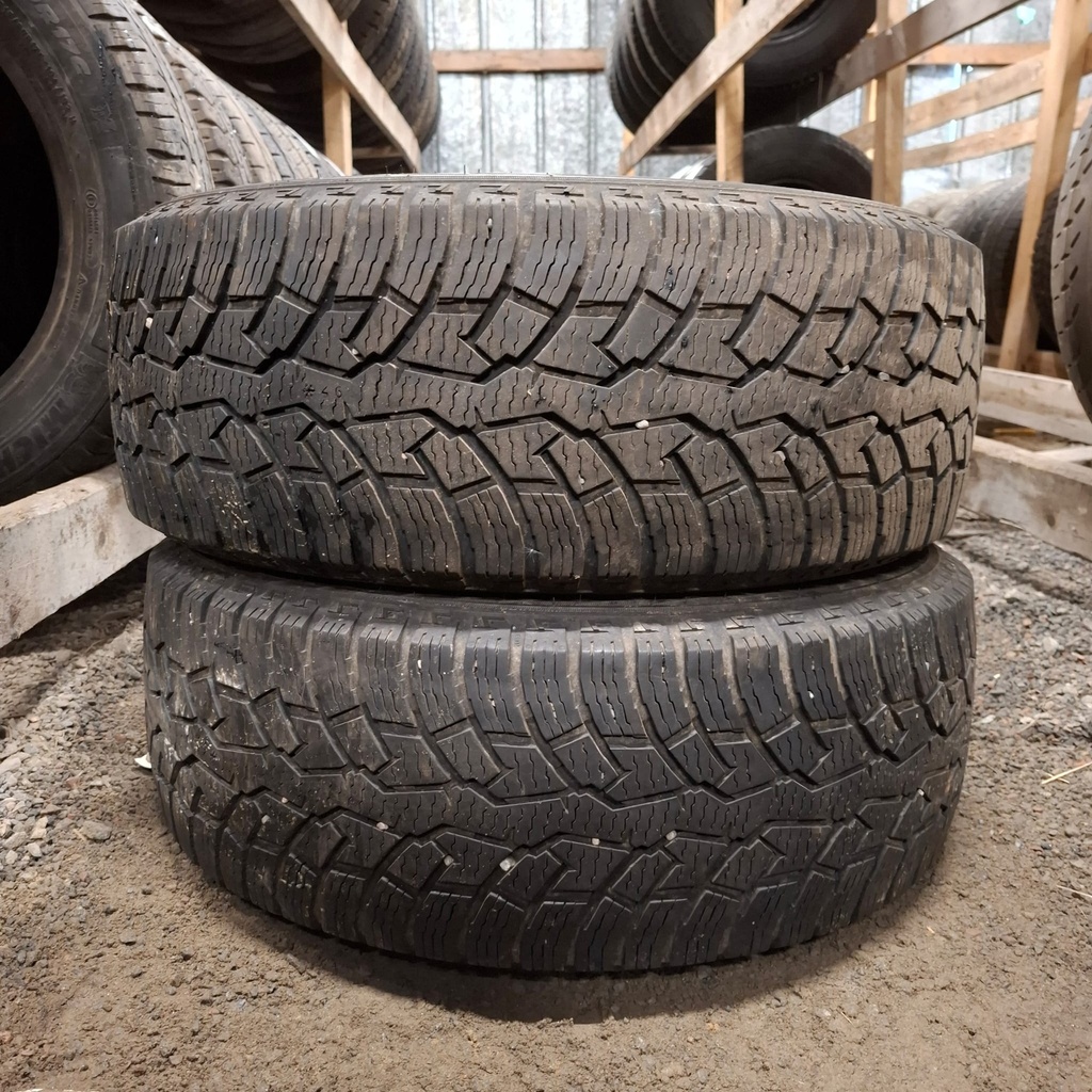 225/55R17C 109/107T Nokian Hakkapeliitta CP4 Käytetty kitkarengas 7mm DOT-22