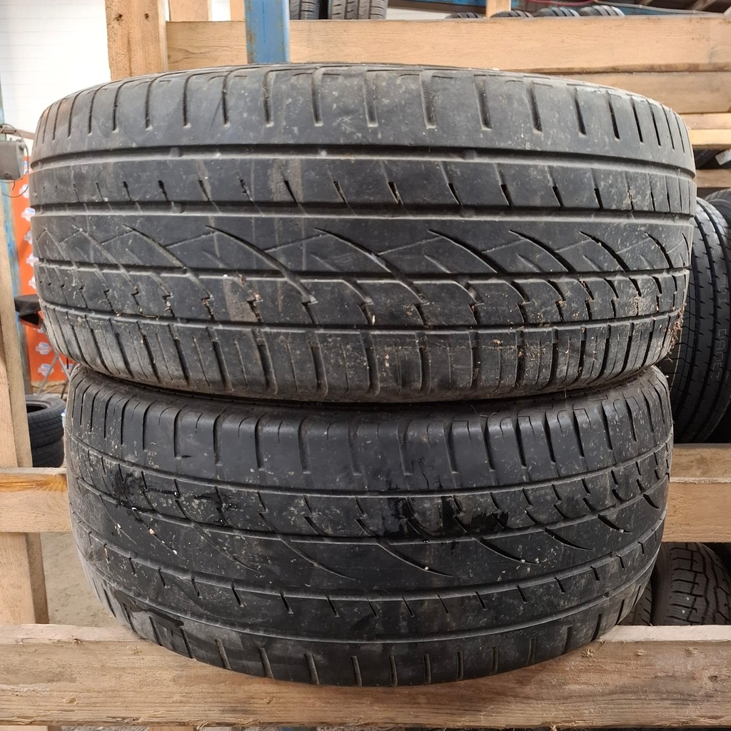 255/55R18C 116/114T Continental CrossContact Käytetty kesärengas 4-5mm DOT-15