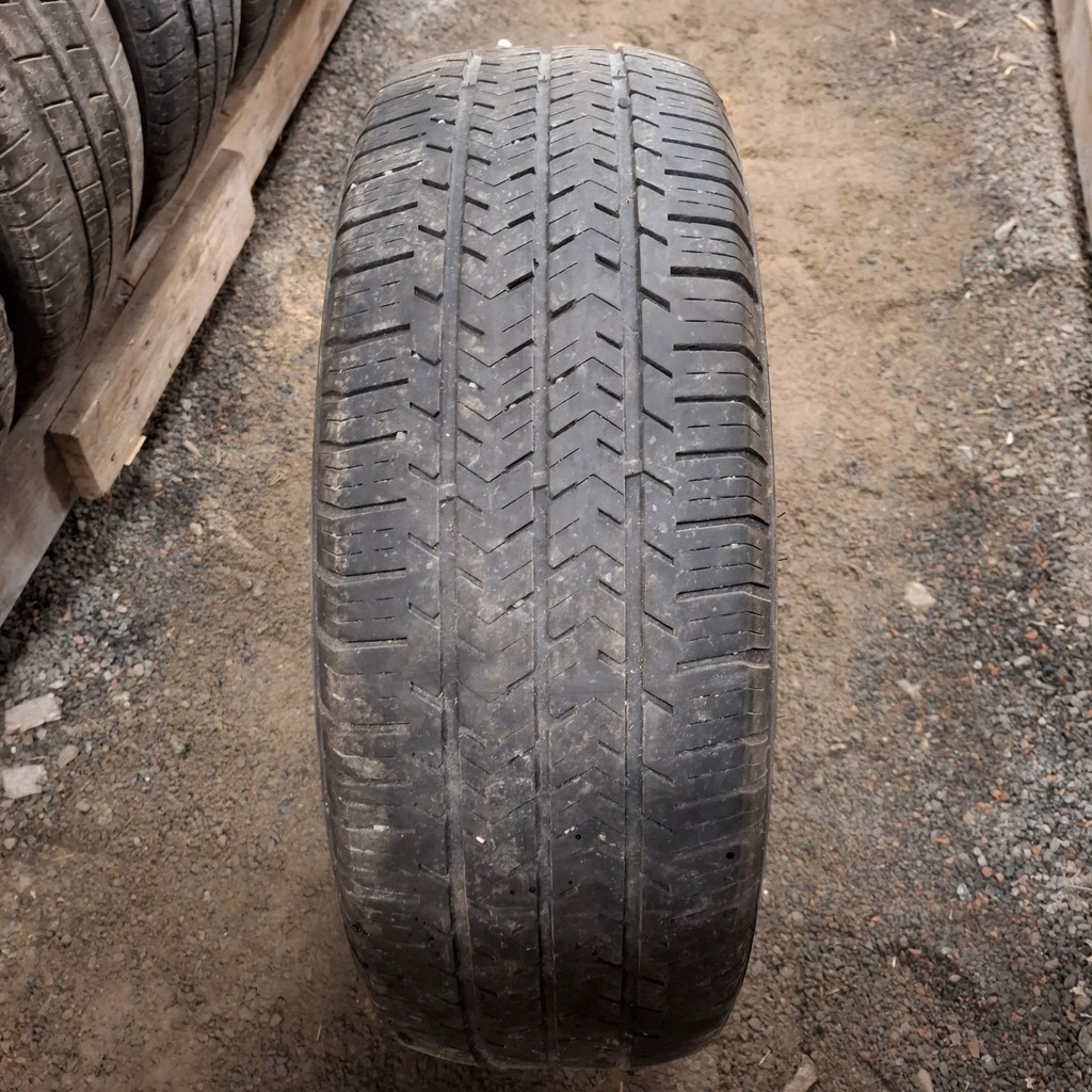 215/60R17C 104/102H Michelin Agilis Käytetty kesärengas 5mm DOT-19