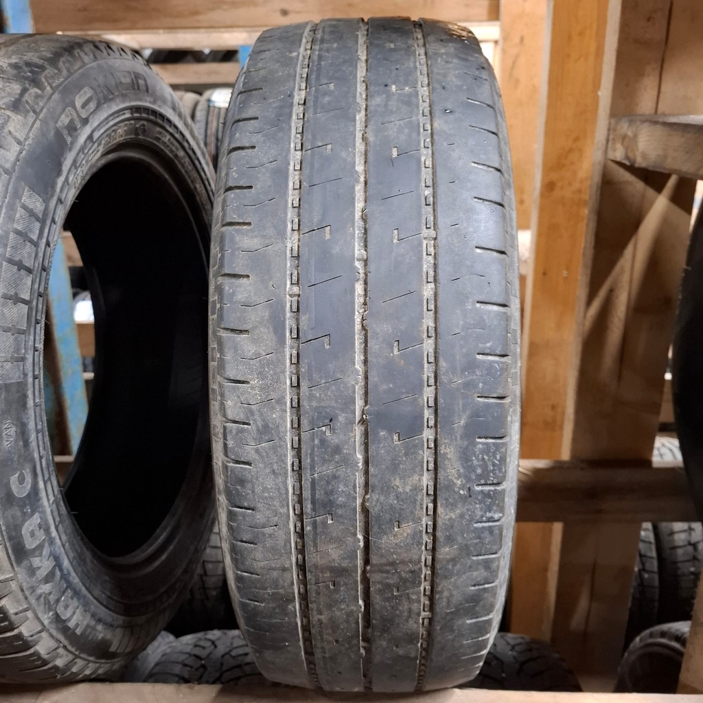 215/60R17C 109/107T Nokian Hakka C2 Käytetty kesärengas 4mm DOT-18