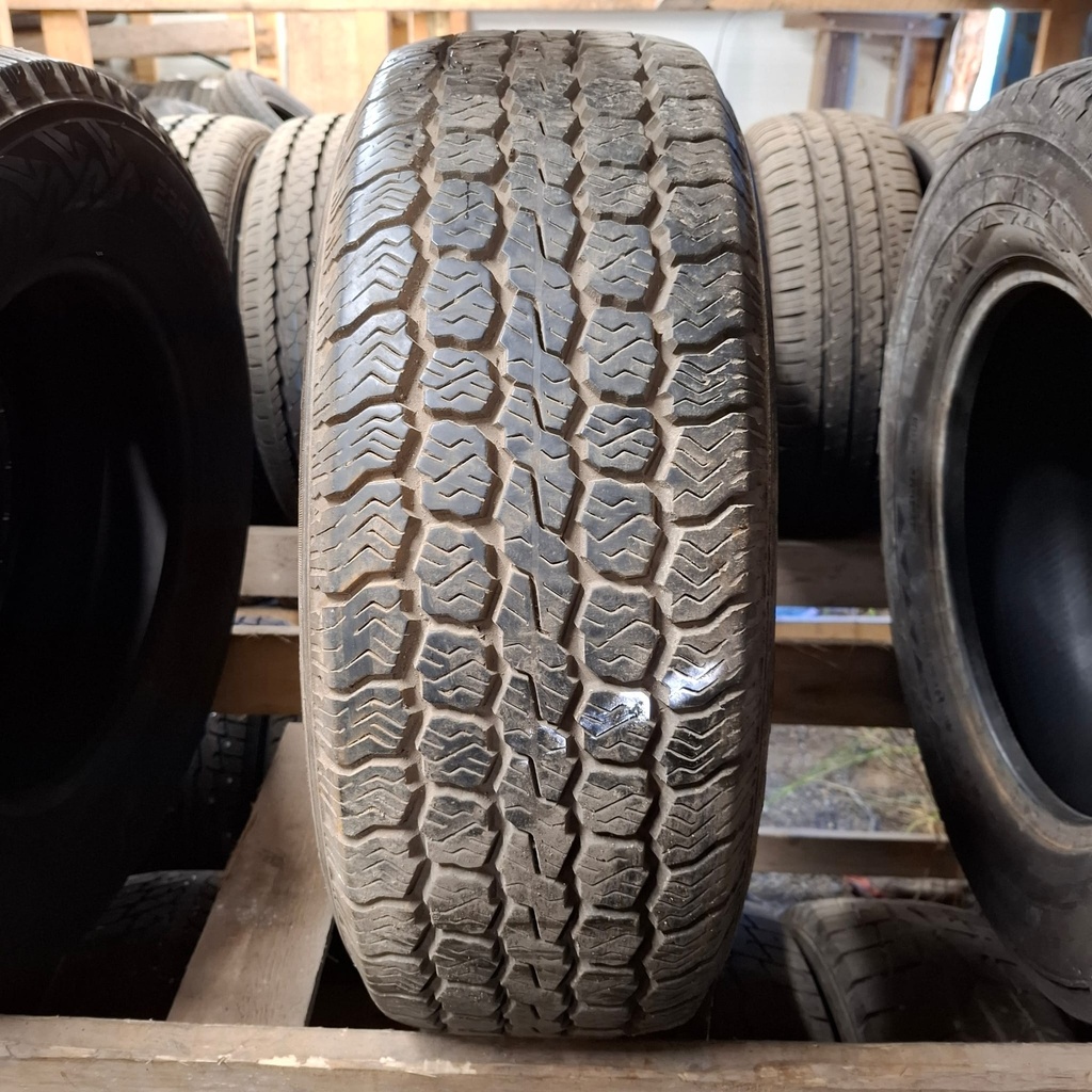 235/65R16C 115/113R Goodyear Cargo Vector Käytetty kesärengas 8mm DOT-21