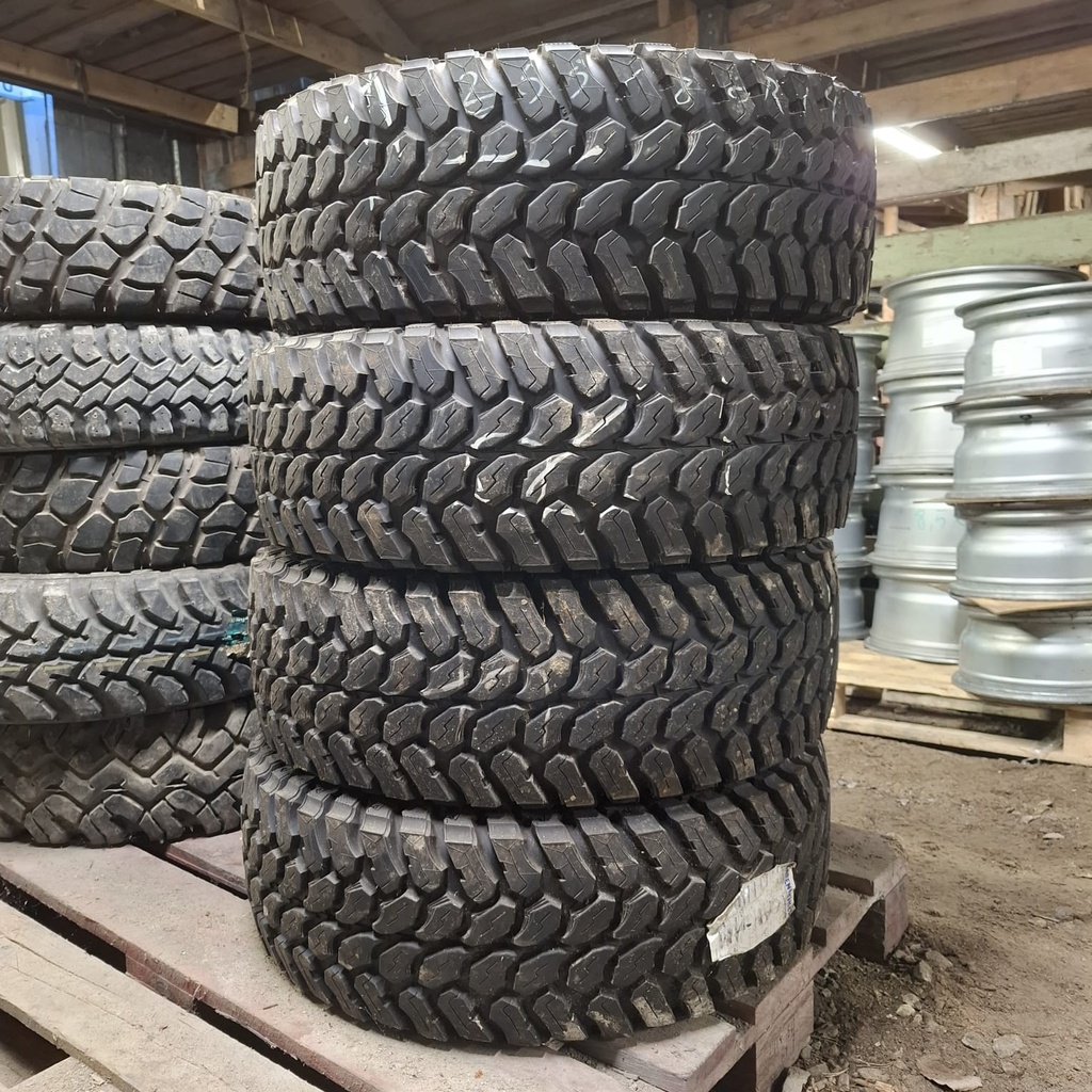 30x10.00R14 (255/80R14) 60M 8PR Maxxis ML3 Liberty Käytetty rengas 11mm DOT-21