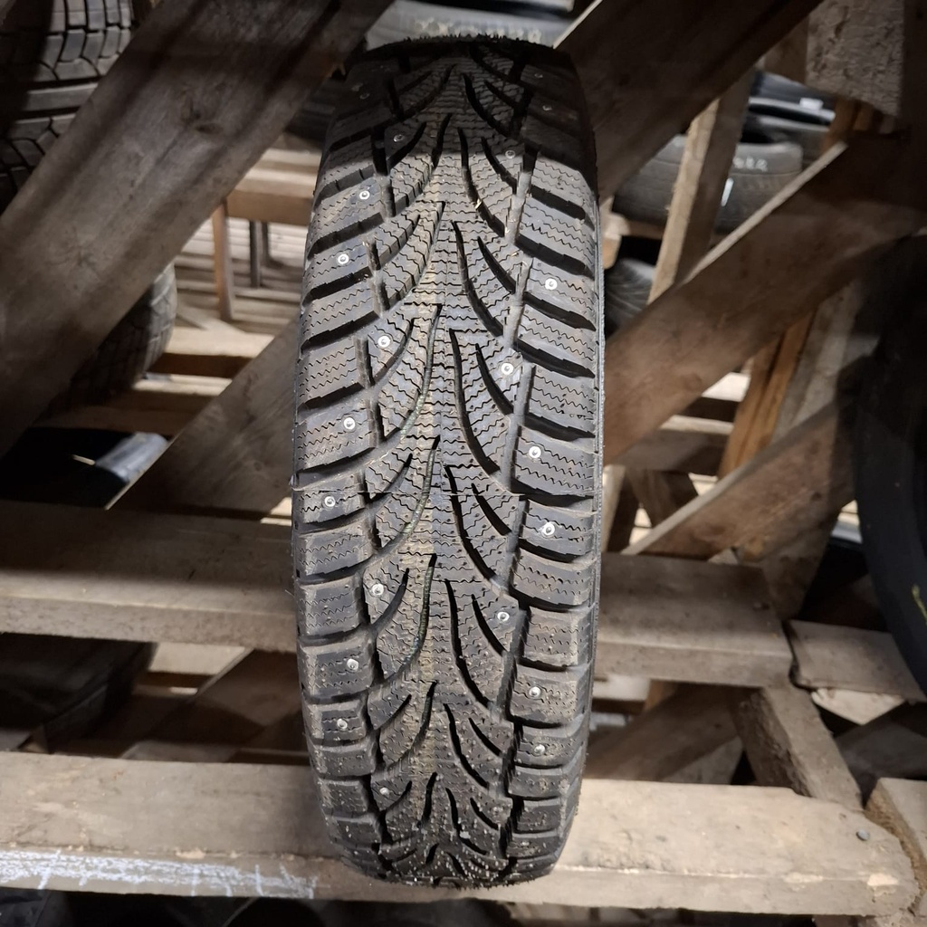 165/80R13 83Q Zhone 2000 Ice Grip Käytetty nastarengas Ajamaton DOT-06