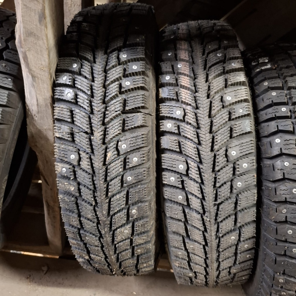 165/80R13 88T Pinnoitettu Käytetty nastarengas Ajamaton DOT-12