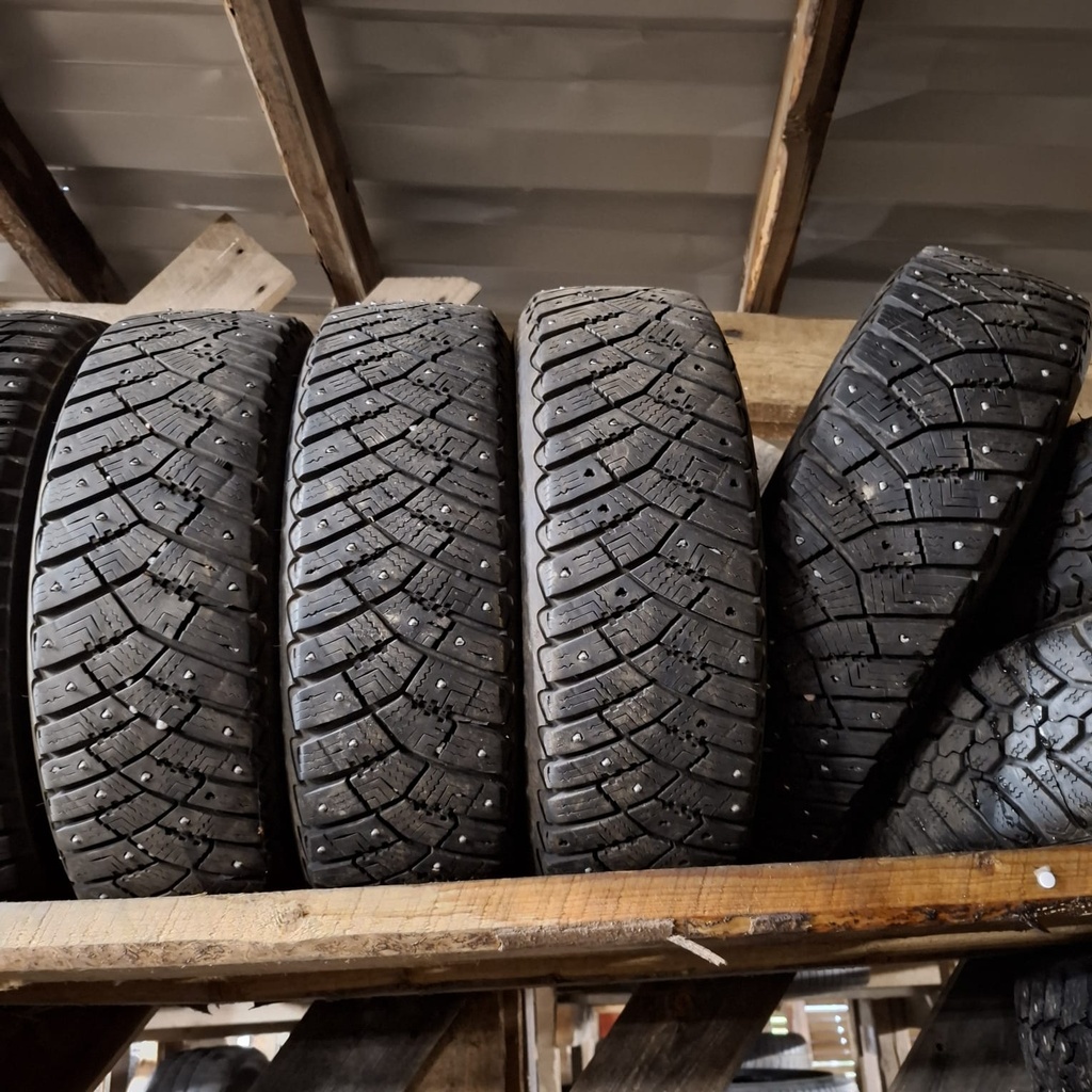 155/65R14 75T Goodyear UltraGrip Ice Arctic Käytetty nastarengas 6,5mm DOT-16 (yhdestä puuttuu nastoja)