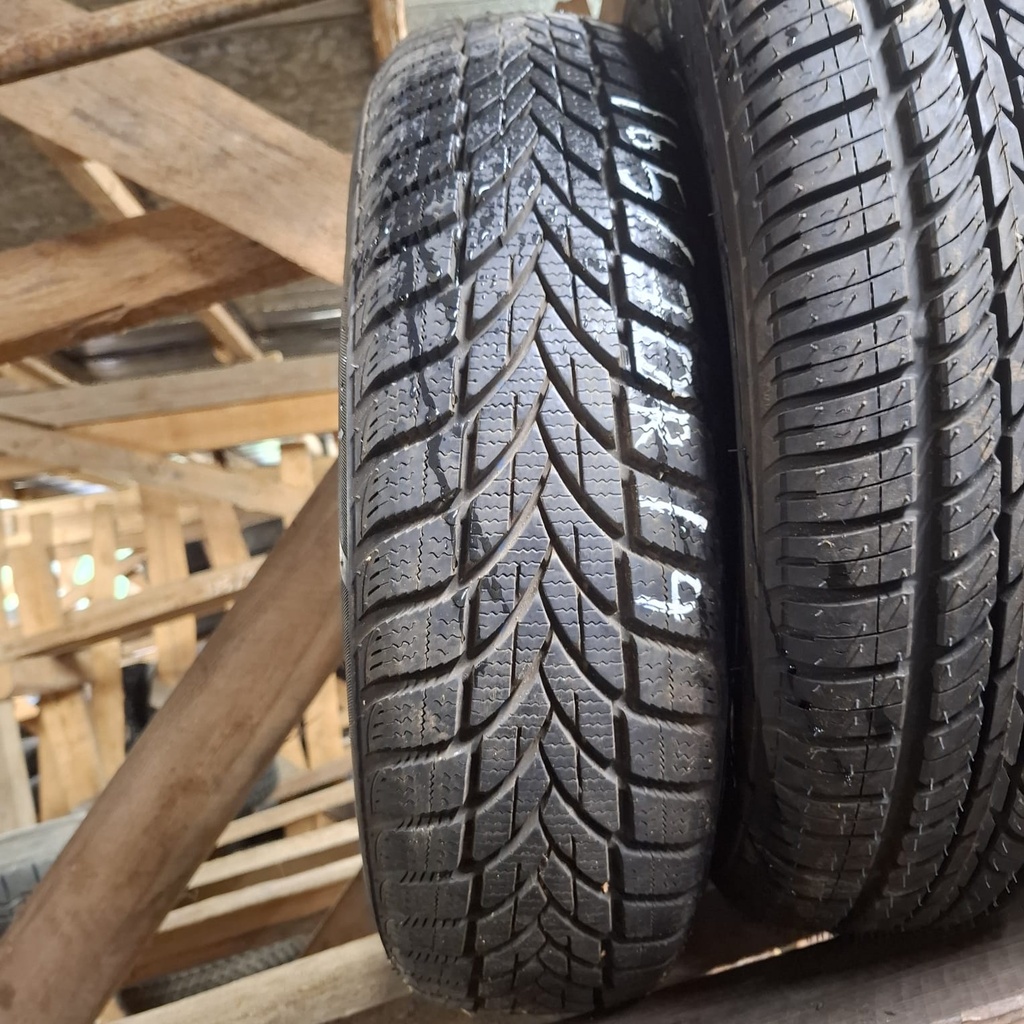 165/70R14 85T Maxxis Presa Snow Käytetty kitkarengas 8mm DOT-07