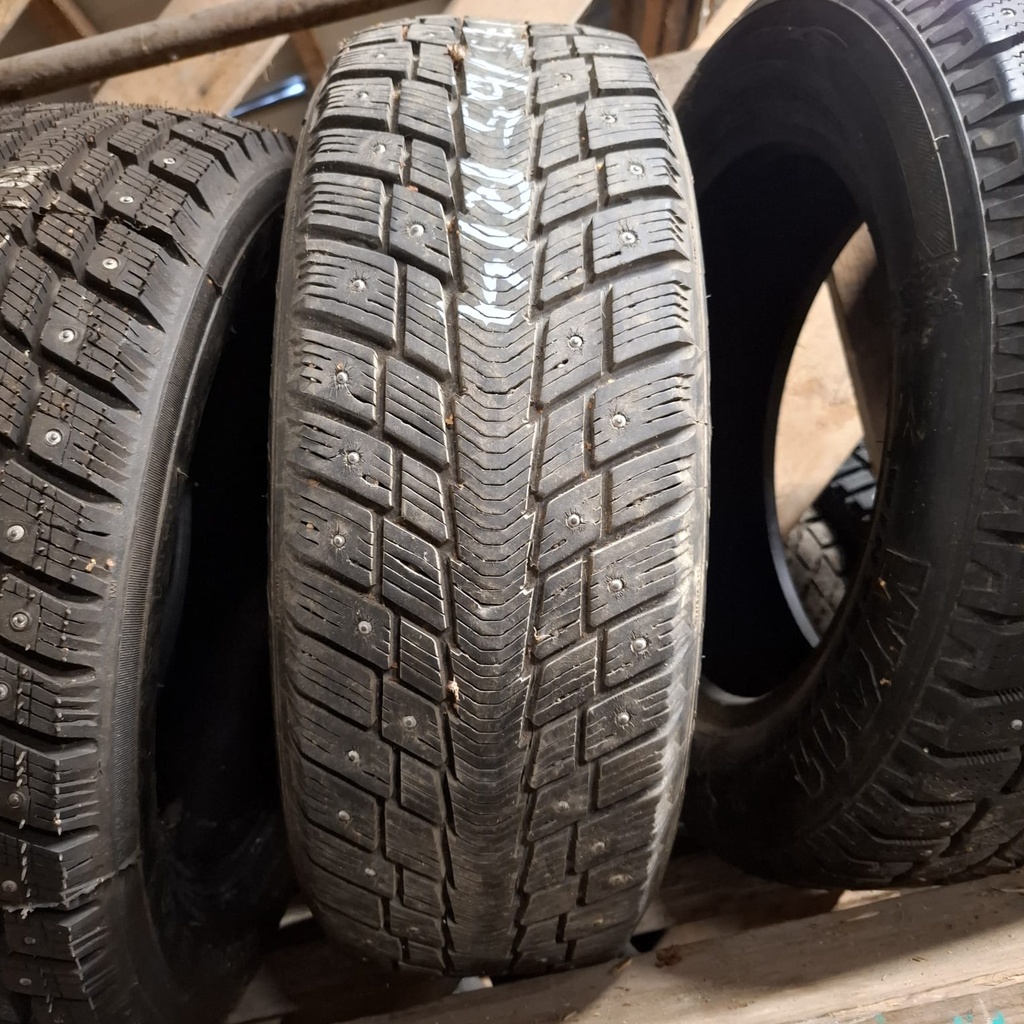 175/65R14 82Q Michelin Ivalo Käytetty nastarengas 6mm DOT-04