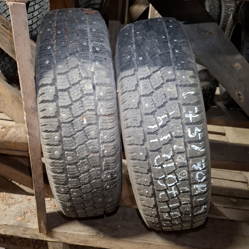 175/70R14 84Q Hankook Zovac HPW401 Käytetty nastarengas 6,5-7,5mm DOT-00