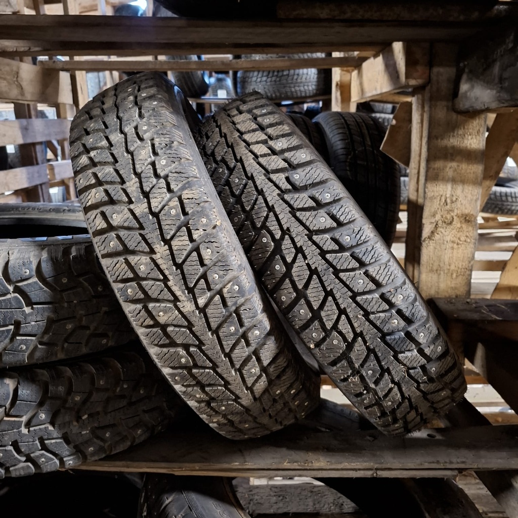 175/80R14 88Q Kleber Kapnor 4 Käytetty nastarengas 9mm DOT-03