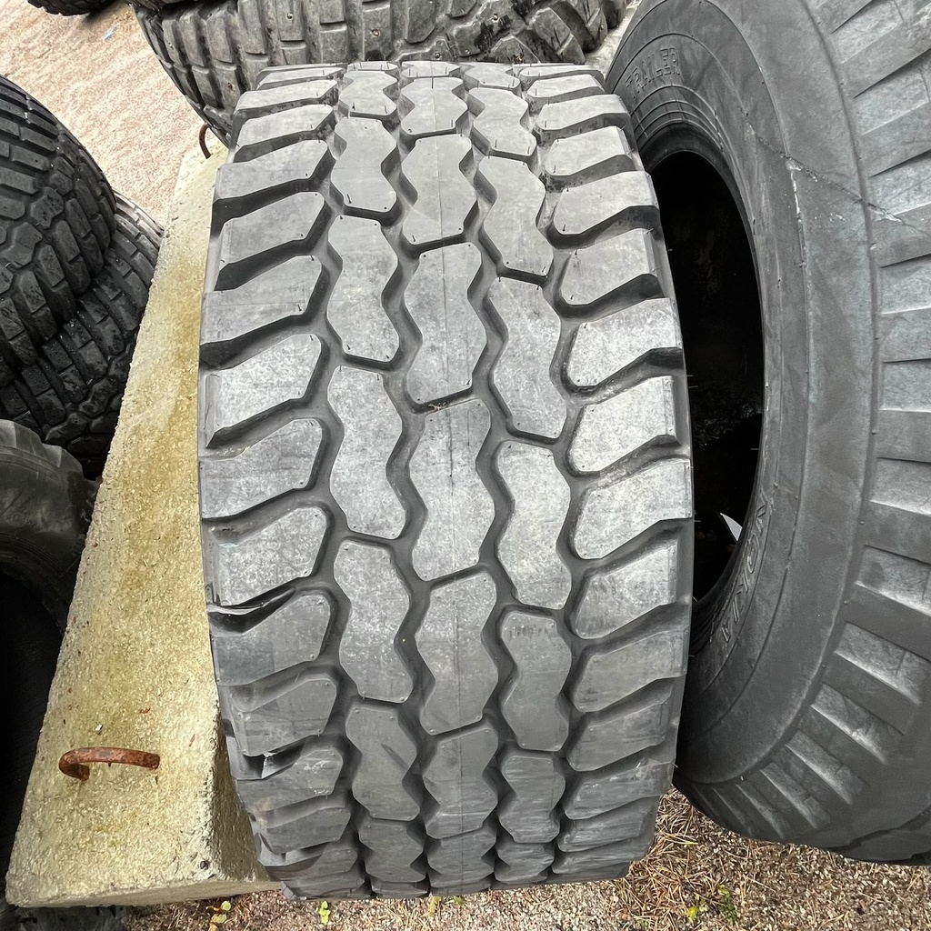 405/70-20 (16.0/70-20) 16PR Stomil Olsztyn AM12 Ajamaton rengas DOT-99