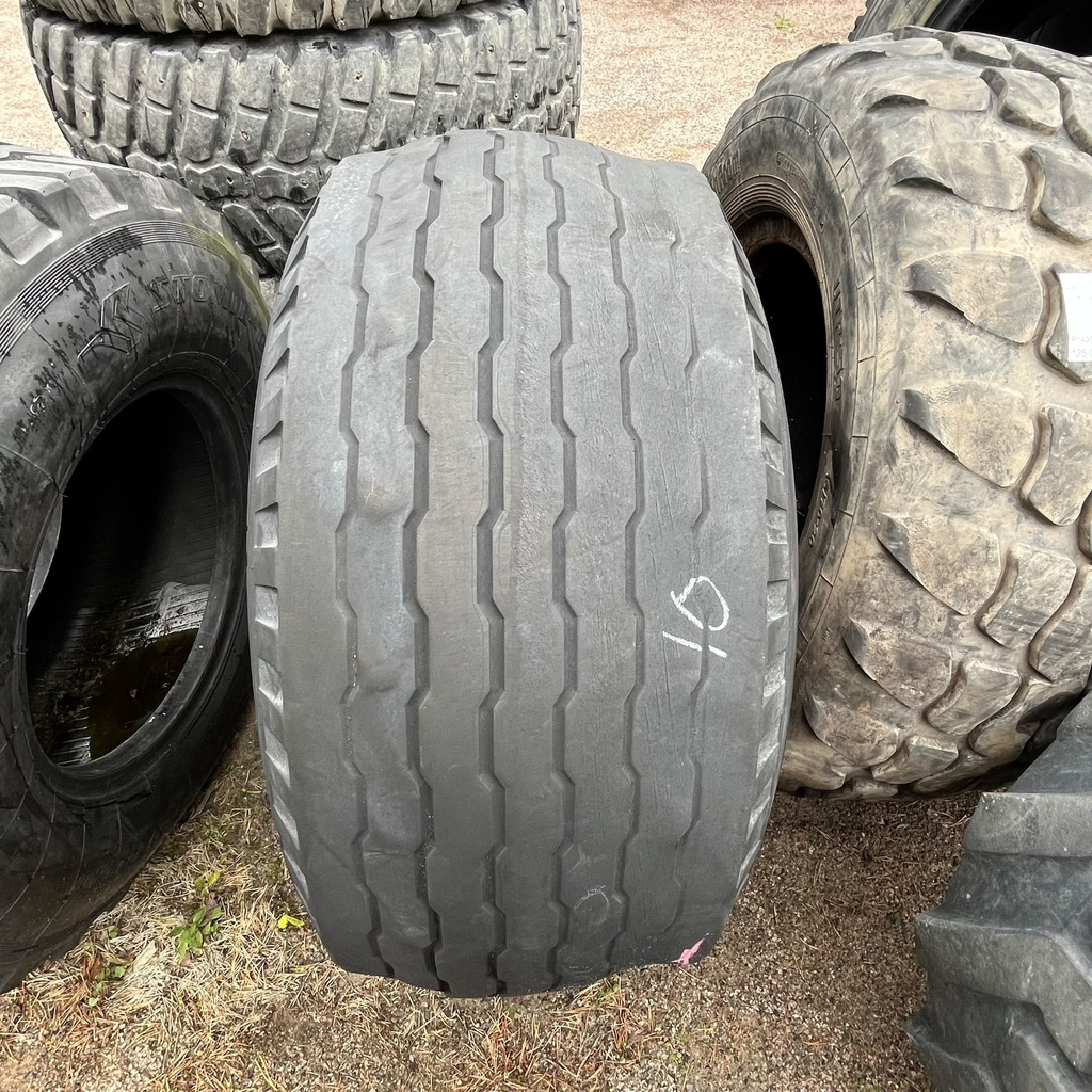 405/70-20 (16.0/70-20) 10pr NOKIA TRACTOR TRAILER  Käytetty perävaunun rengas sileä