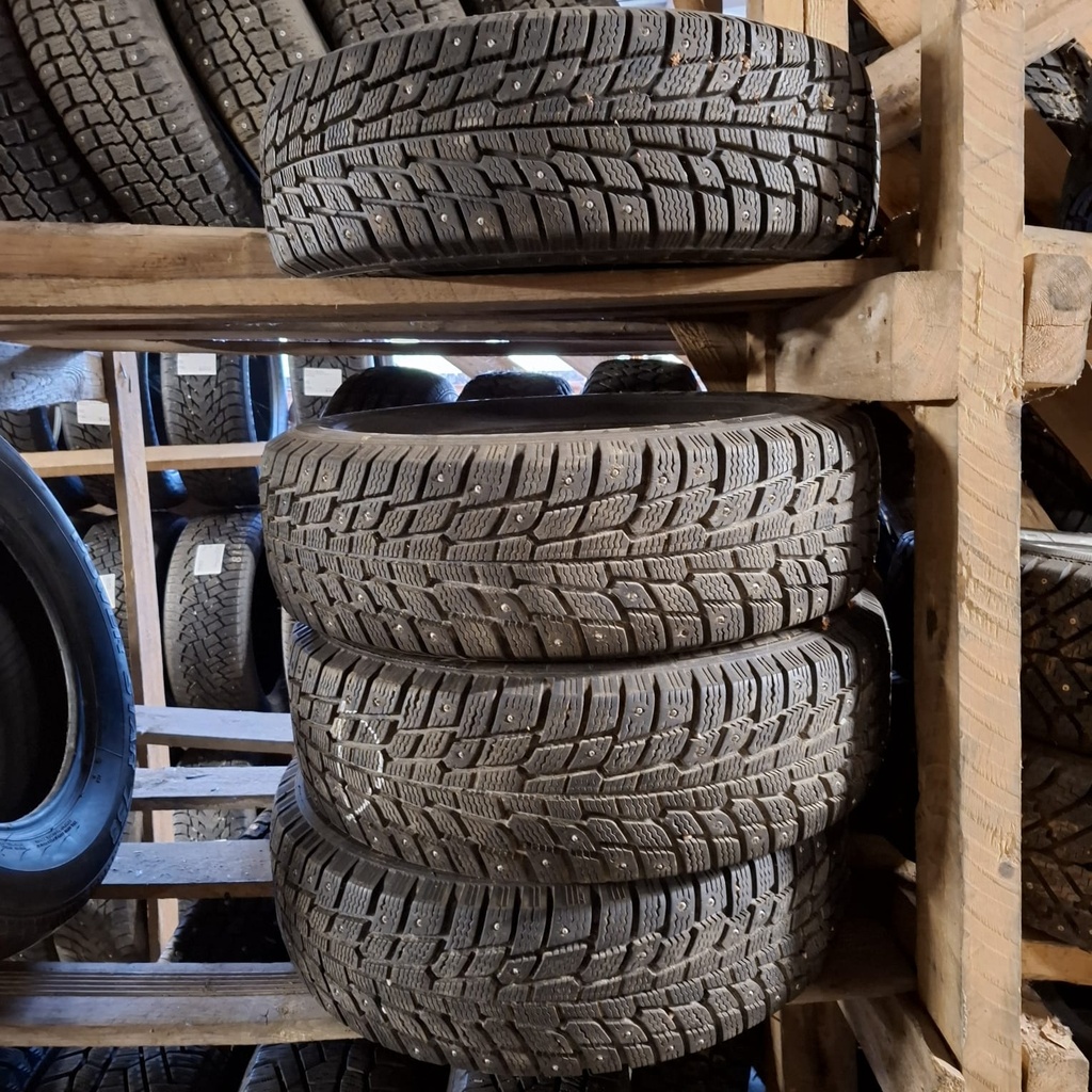 185/70R14 88T Michelin X-Ice North Käytetty nastarengas 6,5-8mm DOT-09