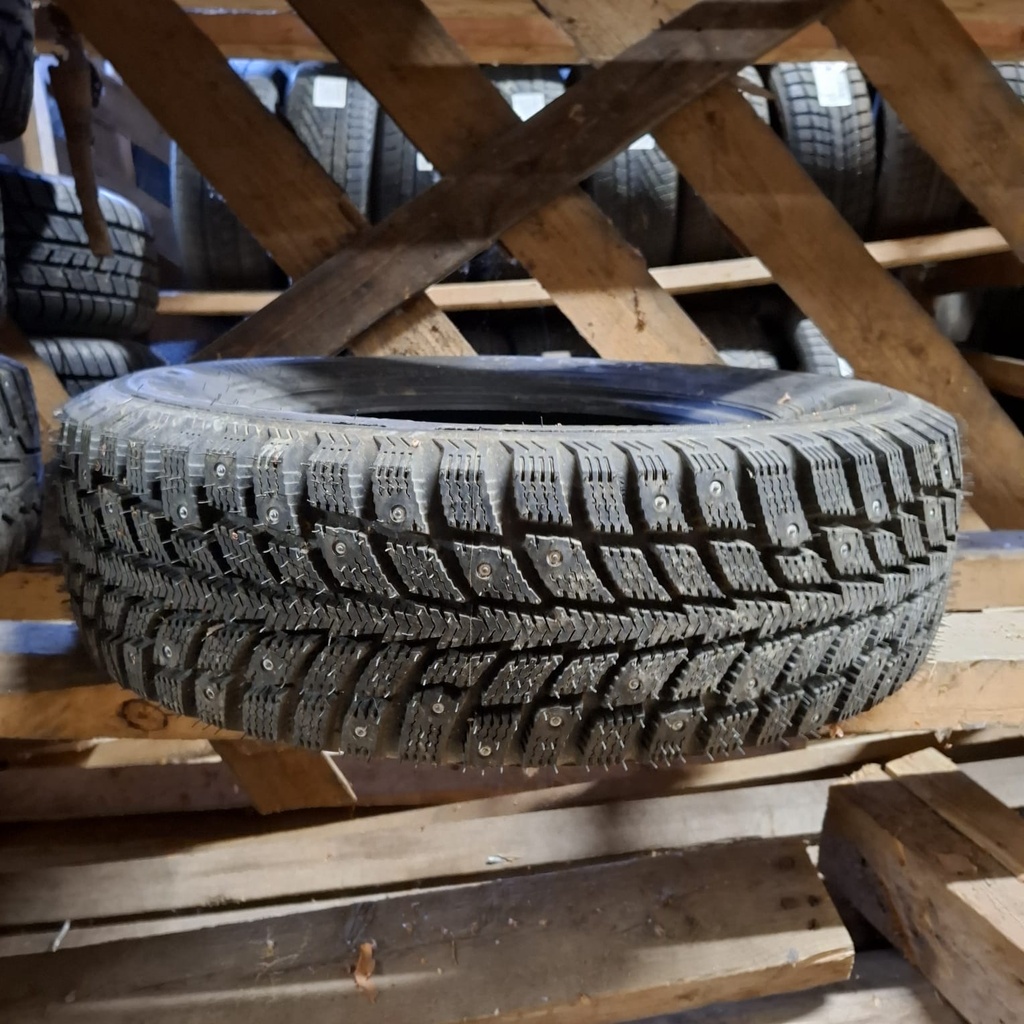 185/70R14 88T Nordman+ Käytetty nastarengas Ajamaton DOT-08